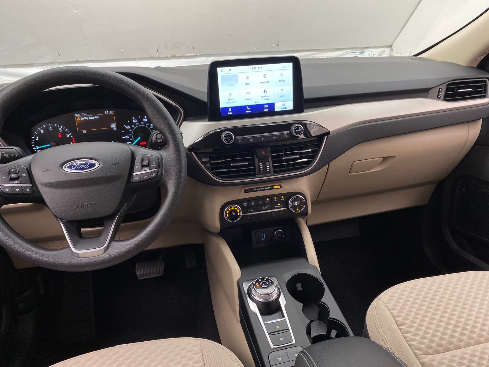 Thumbnail: 2020 Ford Escape - 3