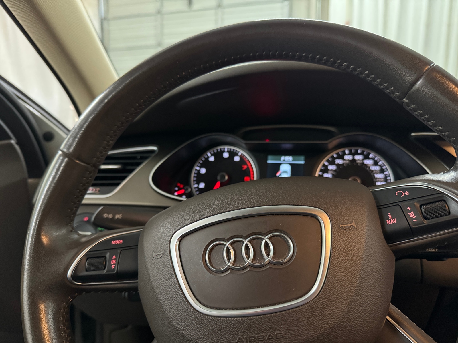 Thumbnail: 2014 Audi A4 - 4
