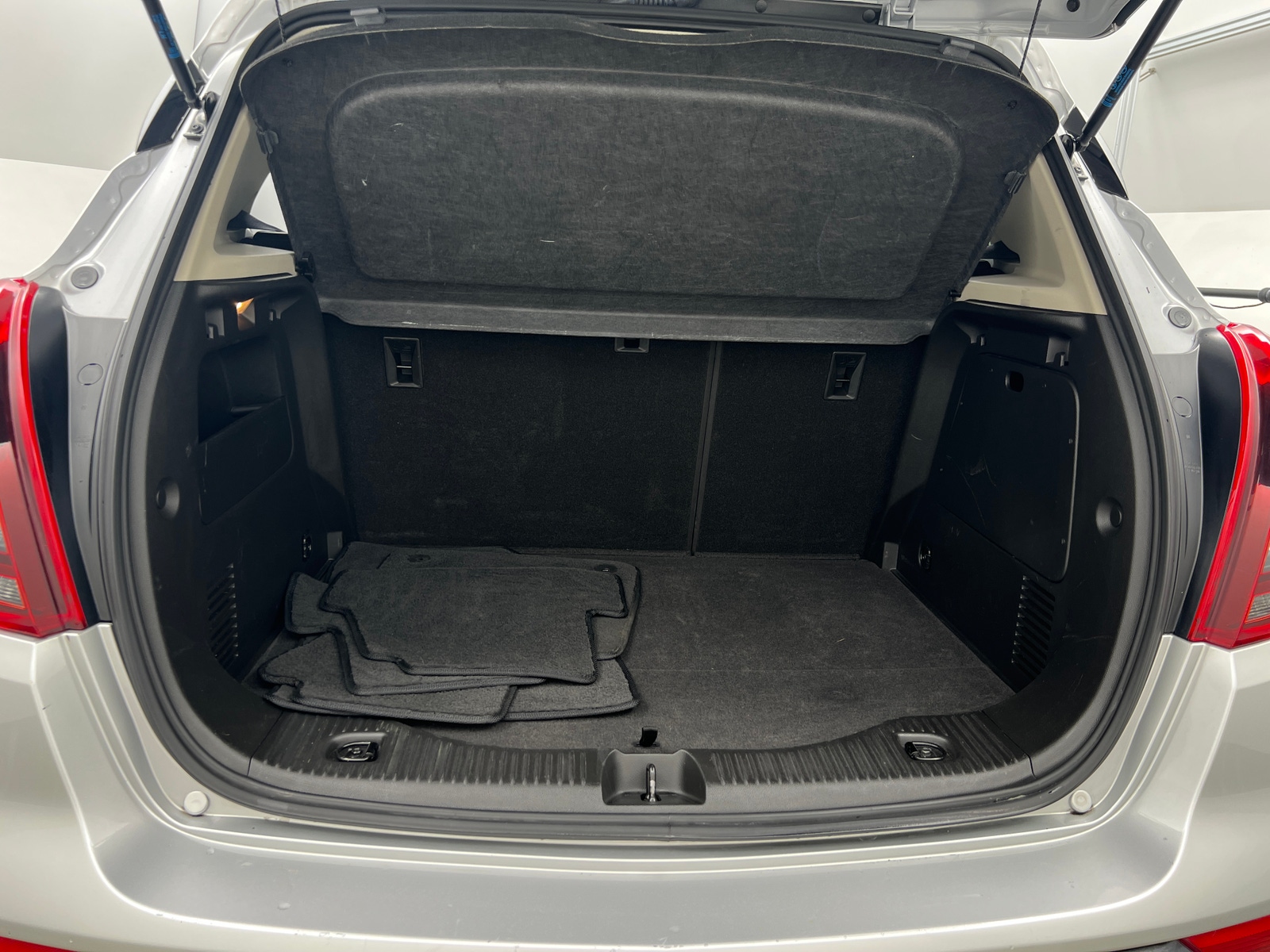 Thumbnail: 2018 Buick Encore - 6