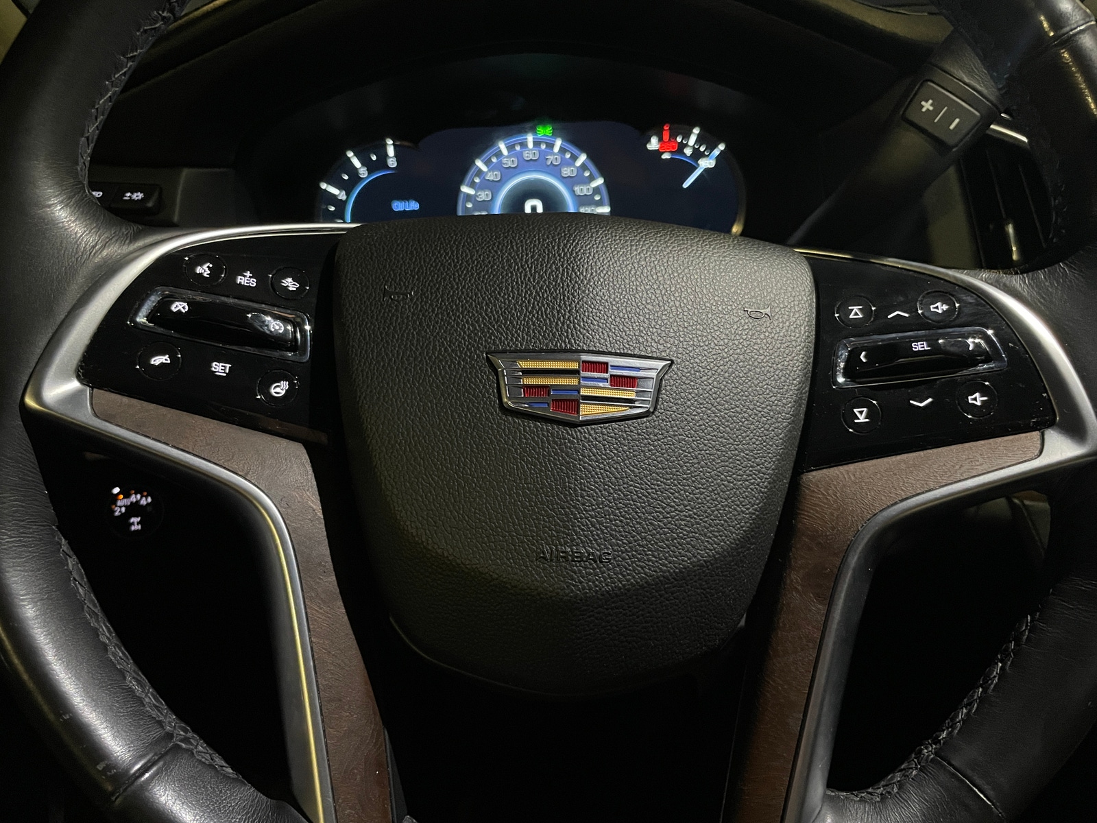 Thumbnail: 2018 Cadillac Escalade - 4