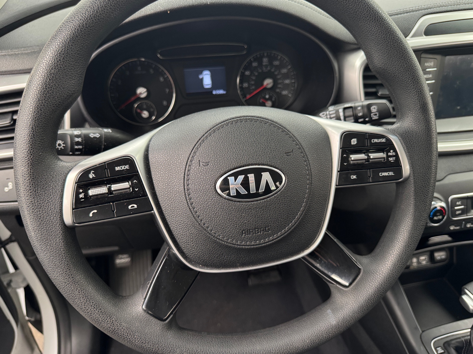 Thumbnail: 2019 Kia Sorento - 5