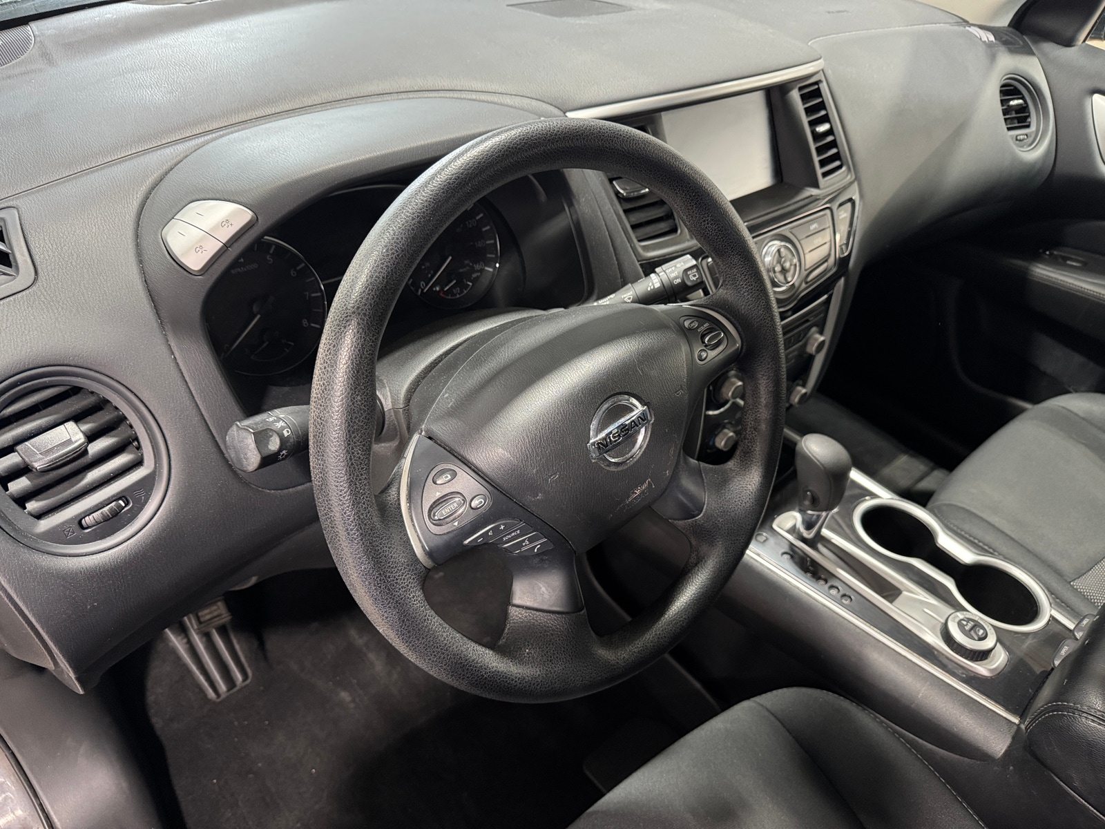 Thumbnail: 2020 Nissan Pathfinder - 3