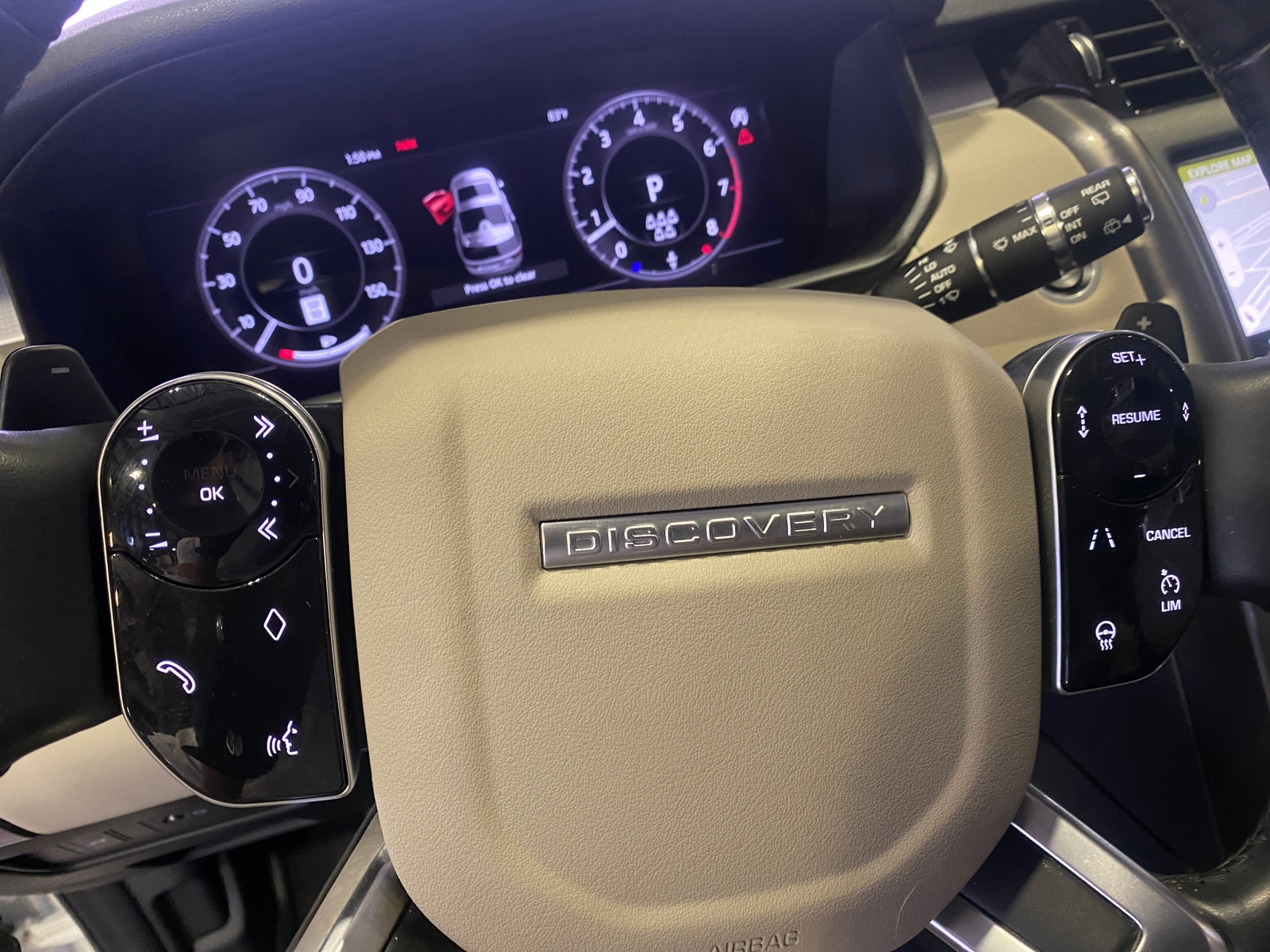 Thumbnail: 2020 Land Rover Discovery - 4