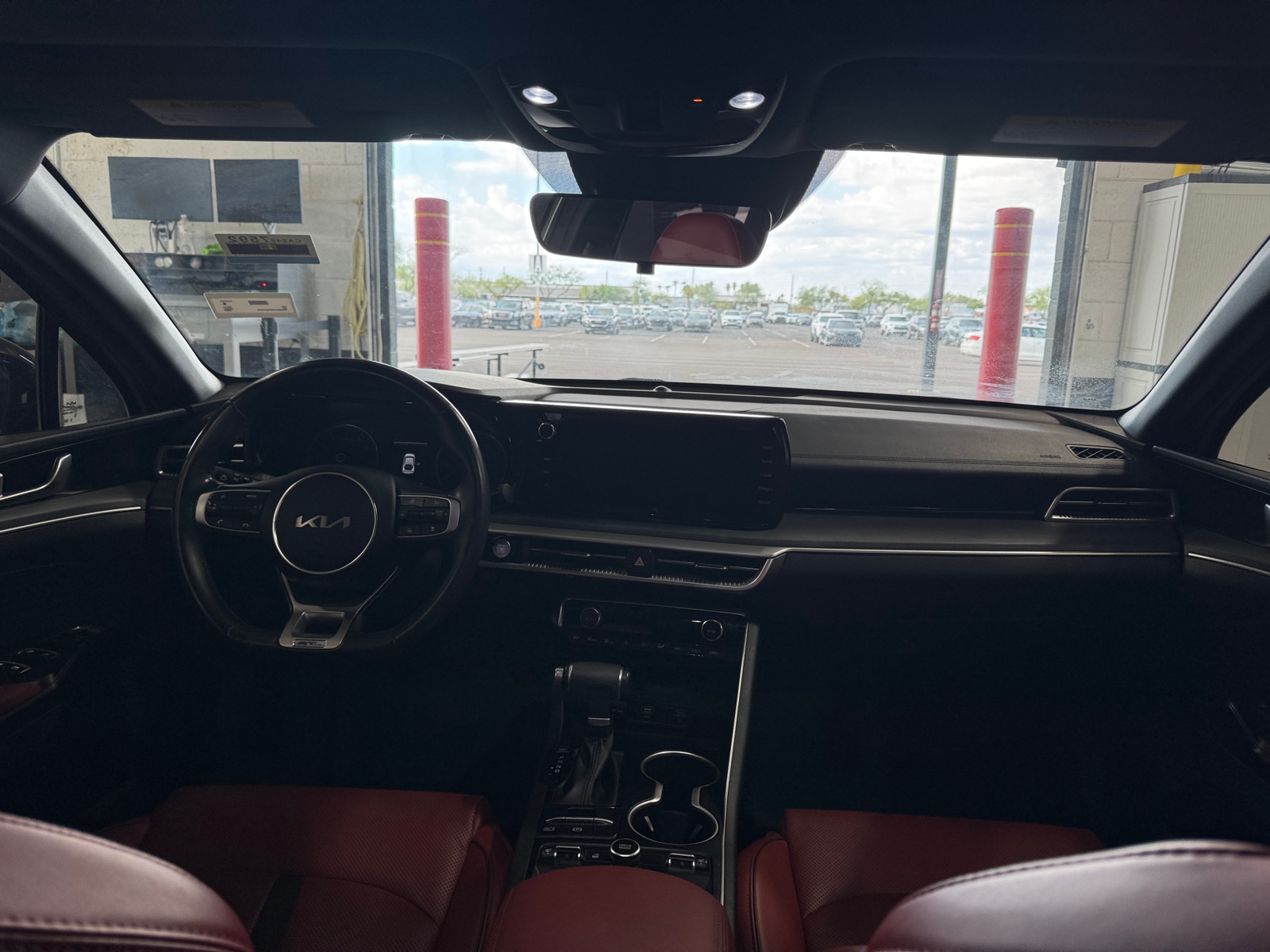 Thumbnail: 2023 Kia K5 - 2