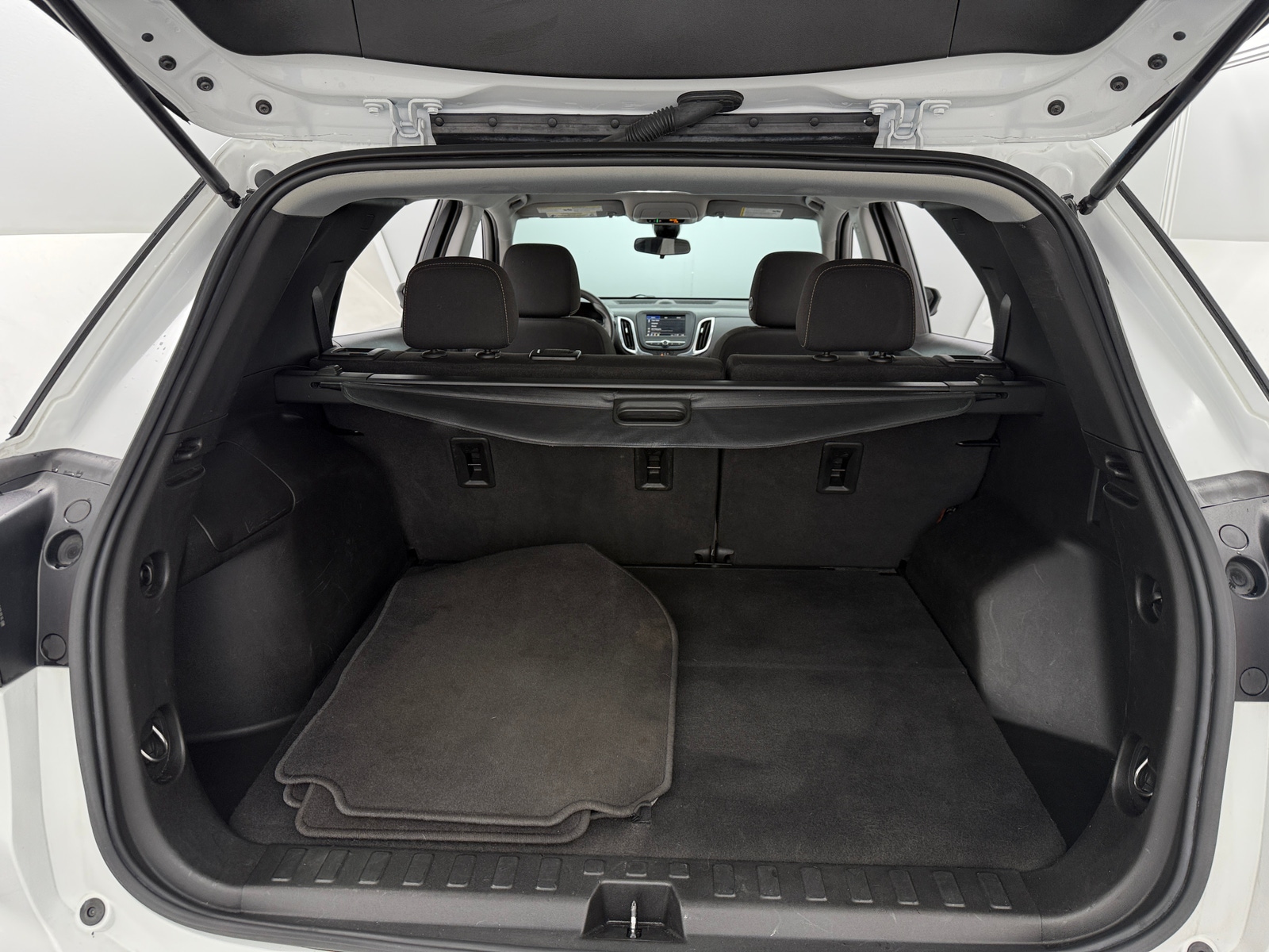 Thumbnail: 2022 Chevrolet Equinox - 7