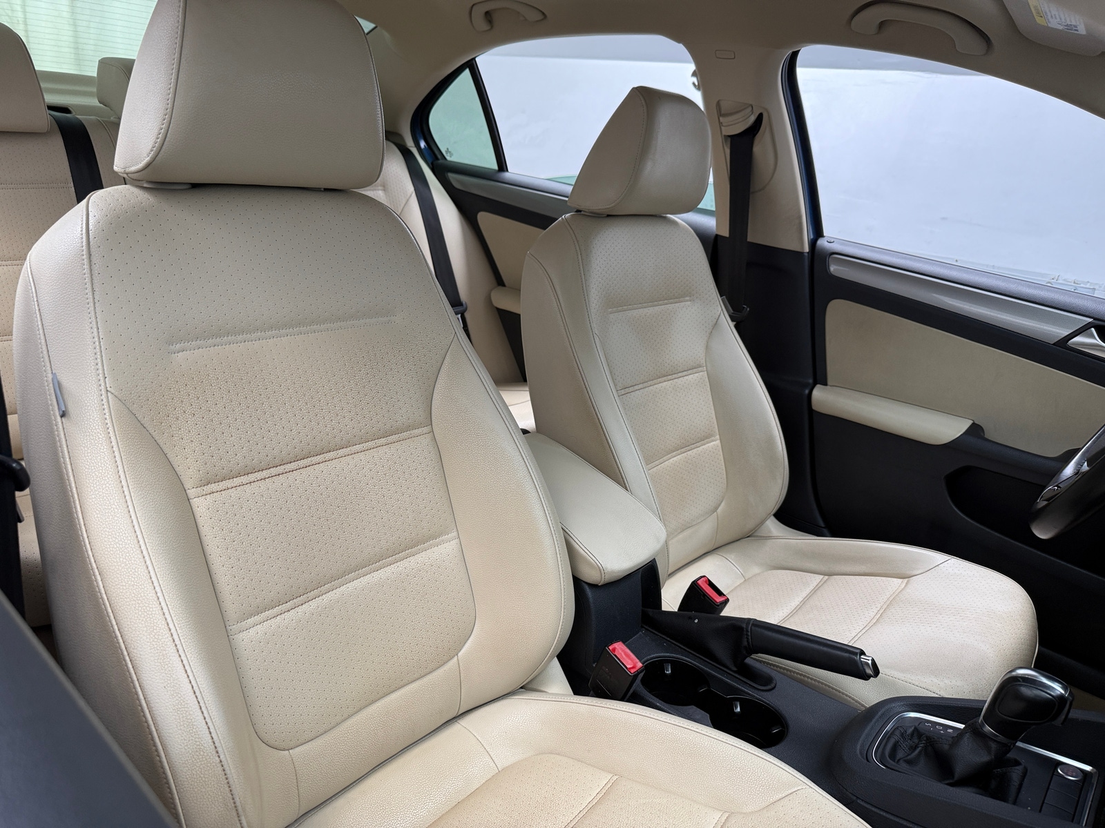 Thumbnail: 2016 Volkswagen Jetta - 2