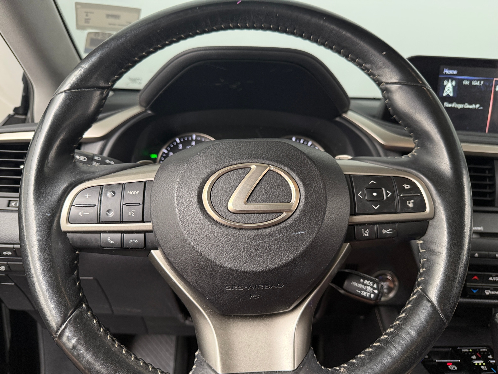 Thumbnail: 2020 Lexus RX - 4