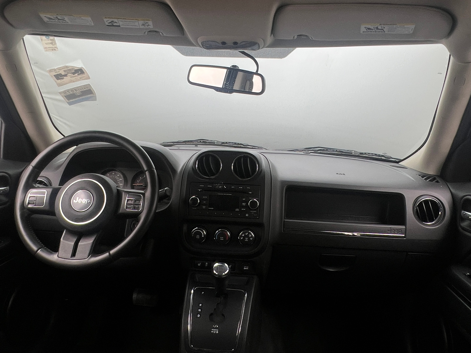 Thumbnail: 2016 Jeep Patriot - 3