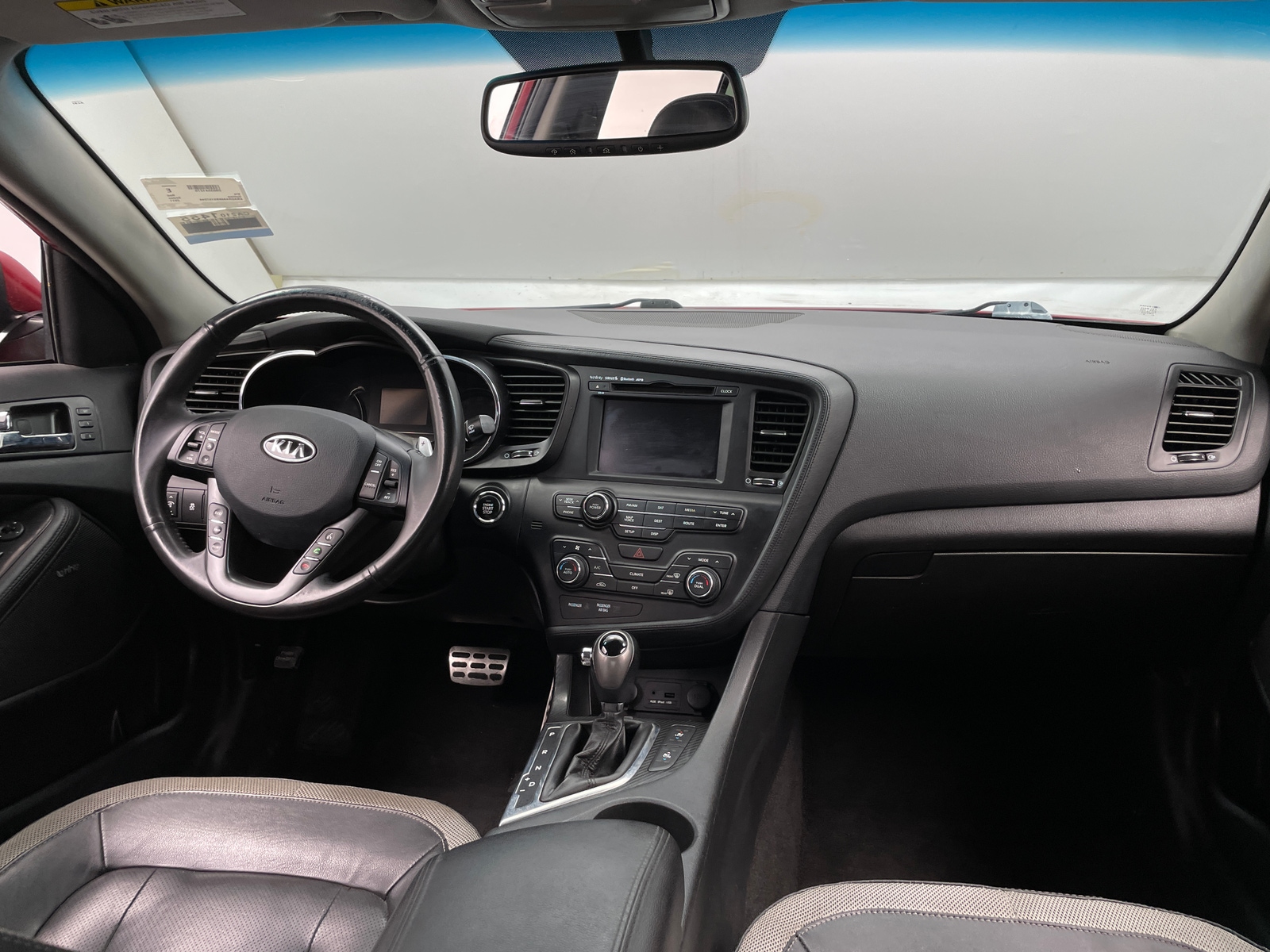 Thumbnail: 2011 Kia Optima - 2