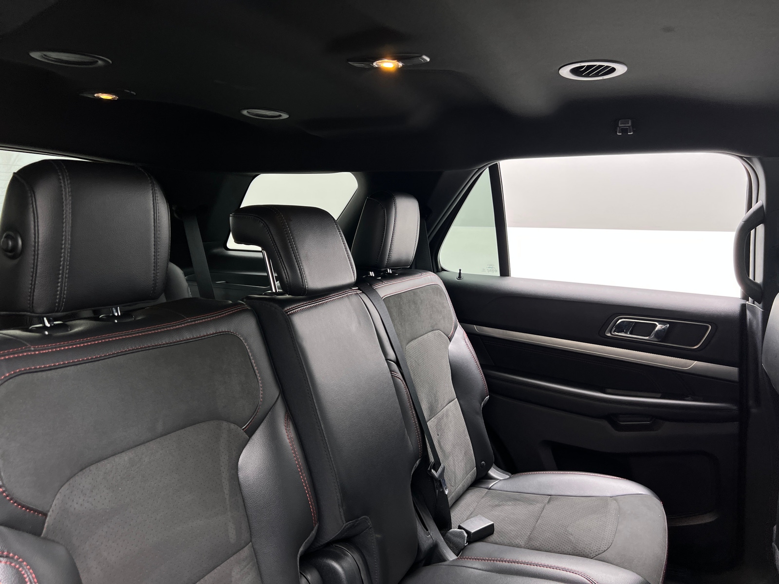 Thumbnail: 2018 Ford Explorer - 6