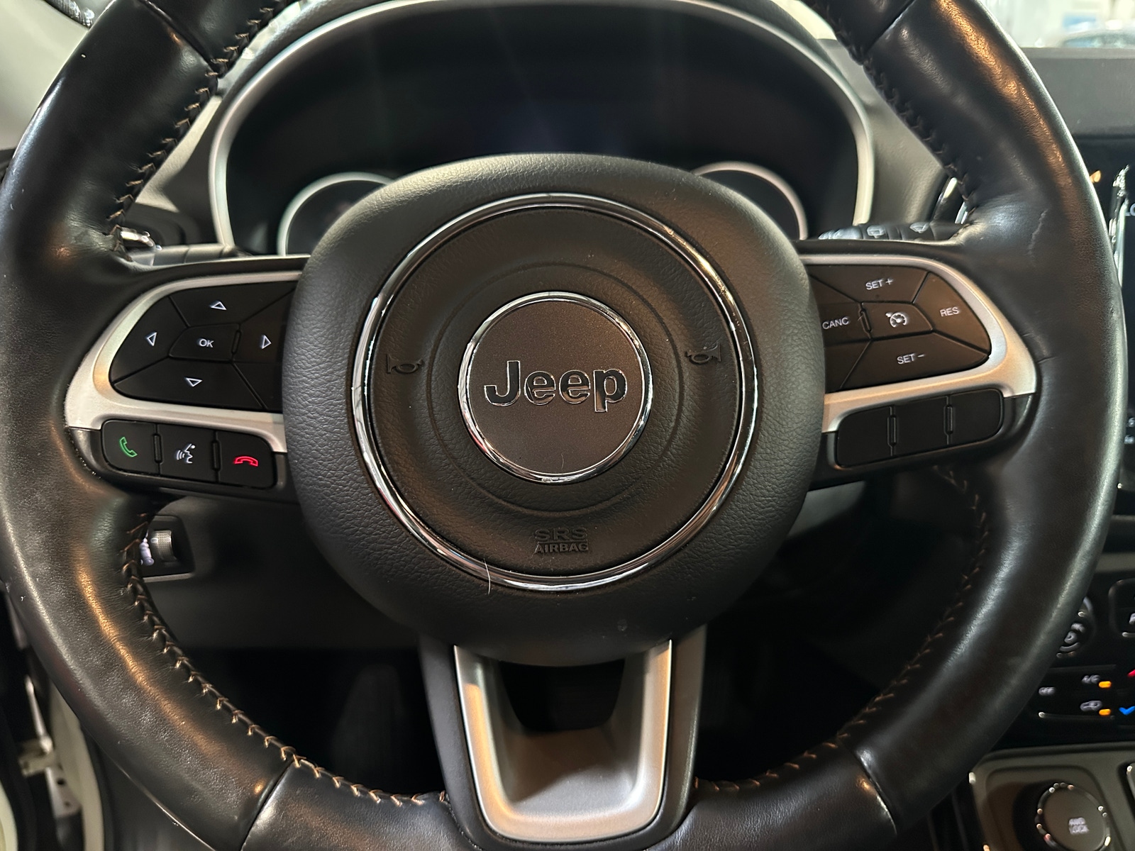Thumbnail: 2018 Jeep Compass - 4