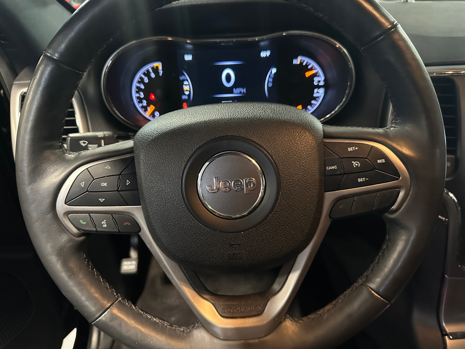 Thumbnail: 2018 Jeep Grand Cherokee - 4