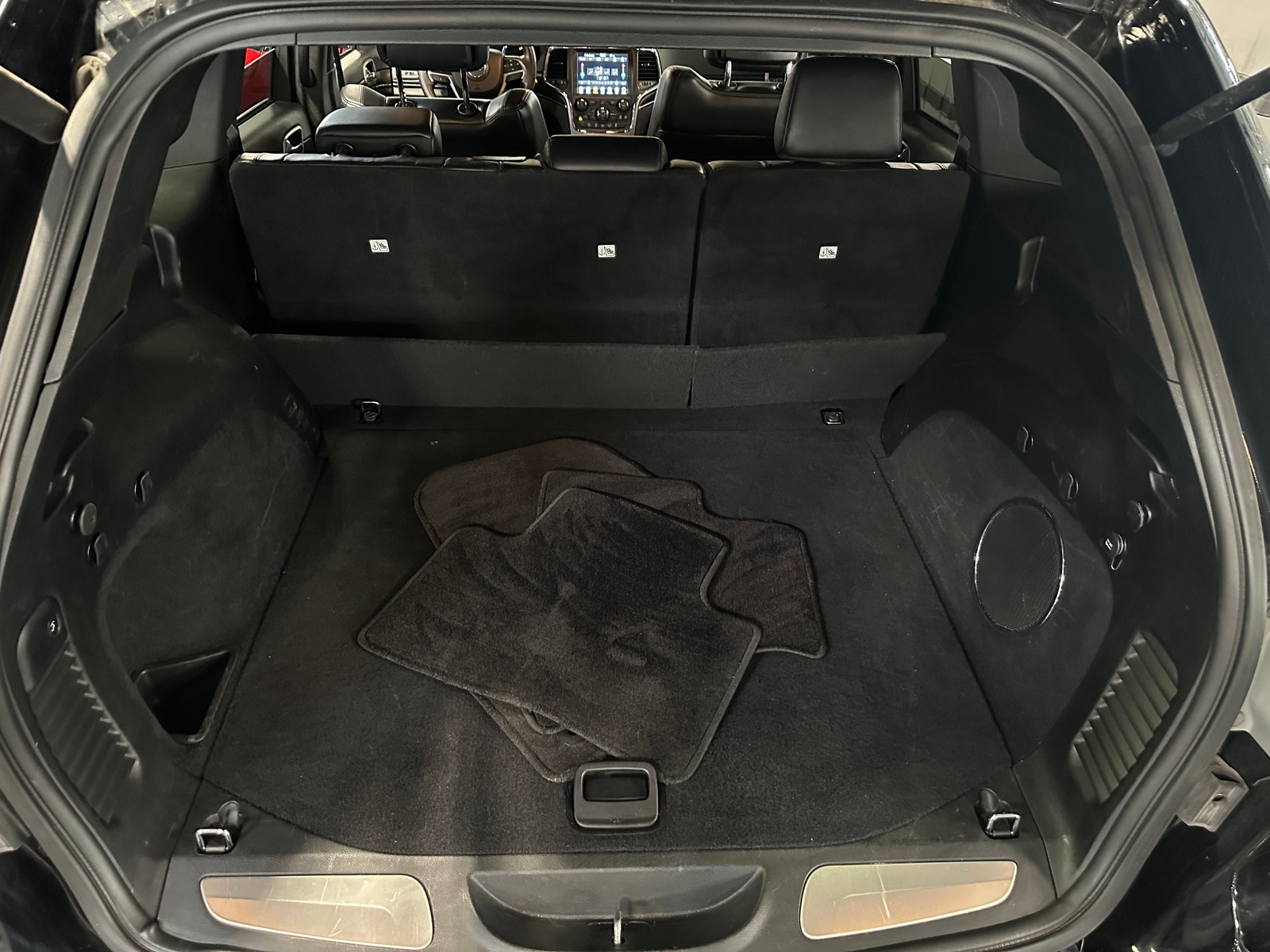 Thumbnail: 2018 Jeep Grand Cherokee - 6