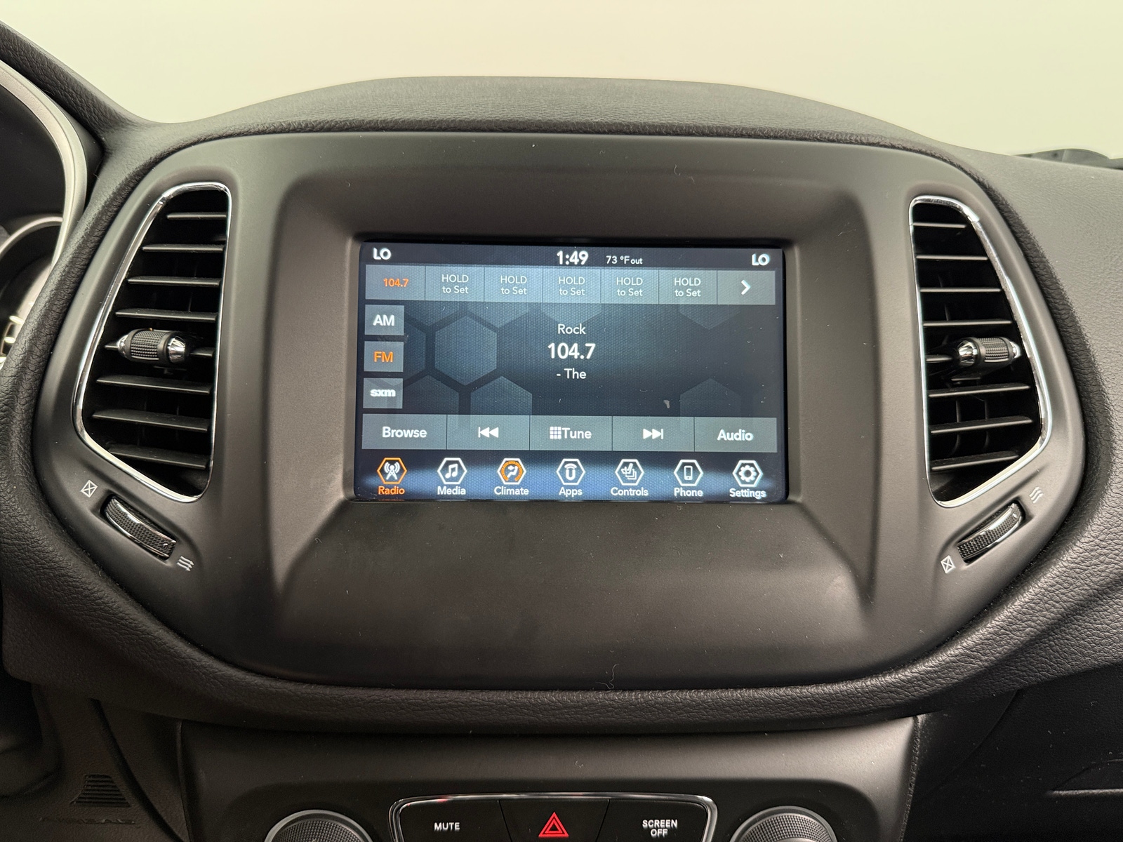 Thumbnail: 2020 Jeep Compass - 4