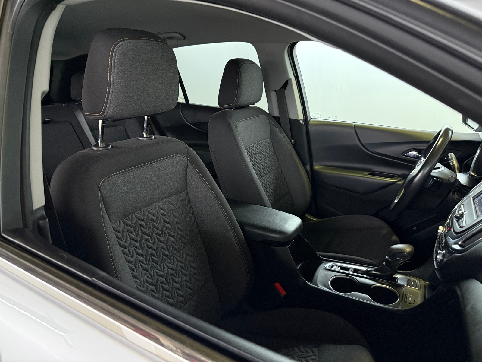 Thumbnail: 2022 Chevrolet Equinox - 2