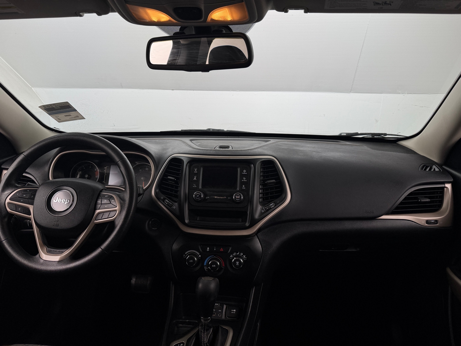 Thumbnail: 2017 Jeep Cherokee - 3