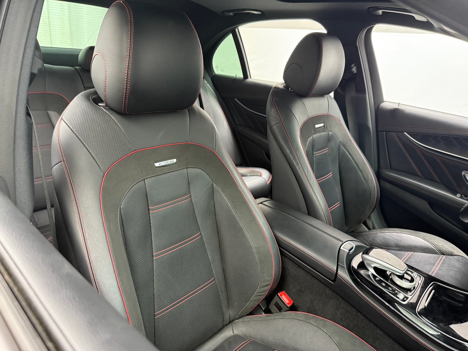 Thumbnail: 2017 Mercedes-Benz E-Class - 2