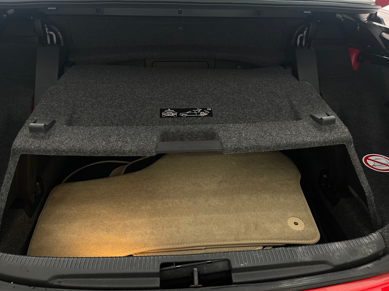 Thumbnail: 2015 Volkswagen Eos - 6