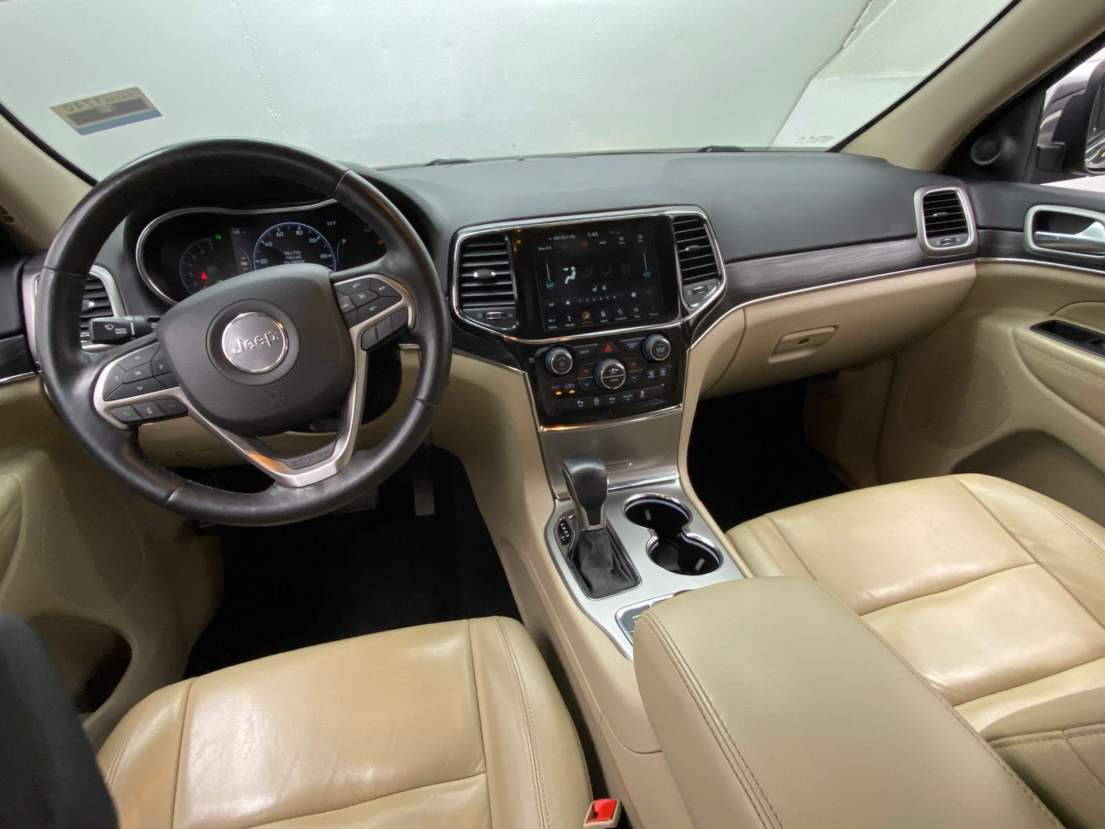 Thumbnail: 2019 Jeep Grand Cherokee - 2