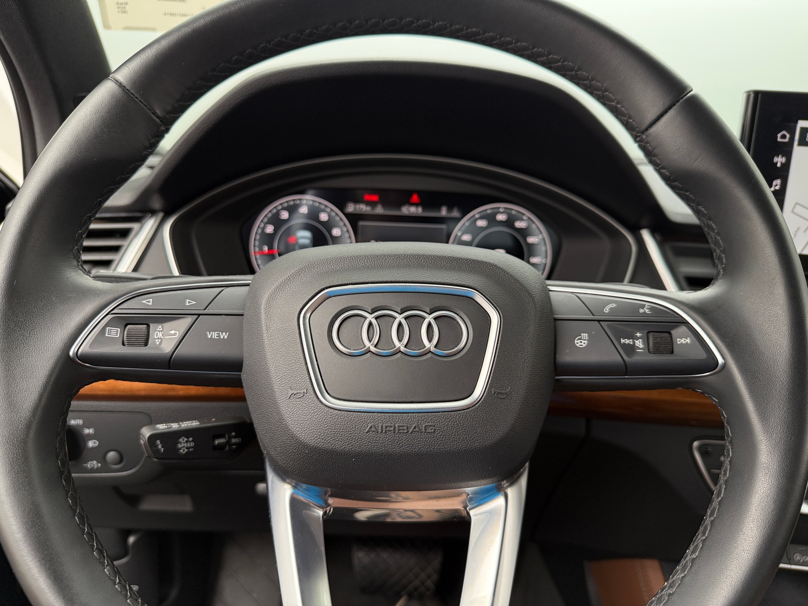 Thumbnail: 2021 Audi Q5 - 4