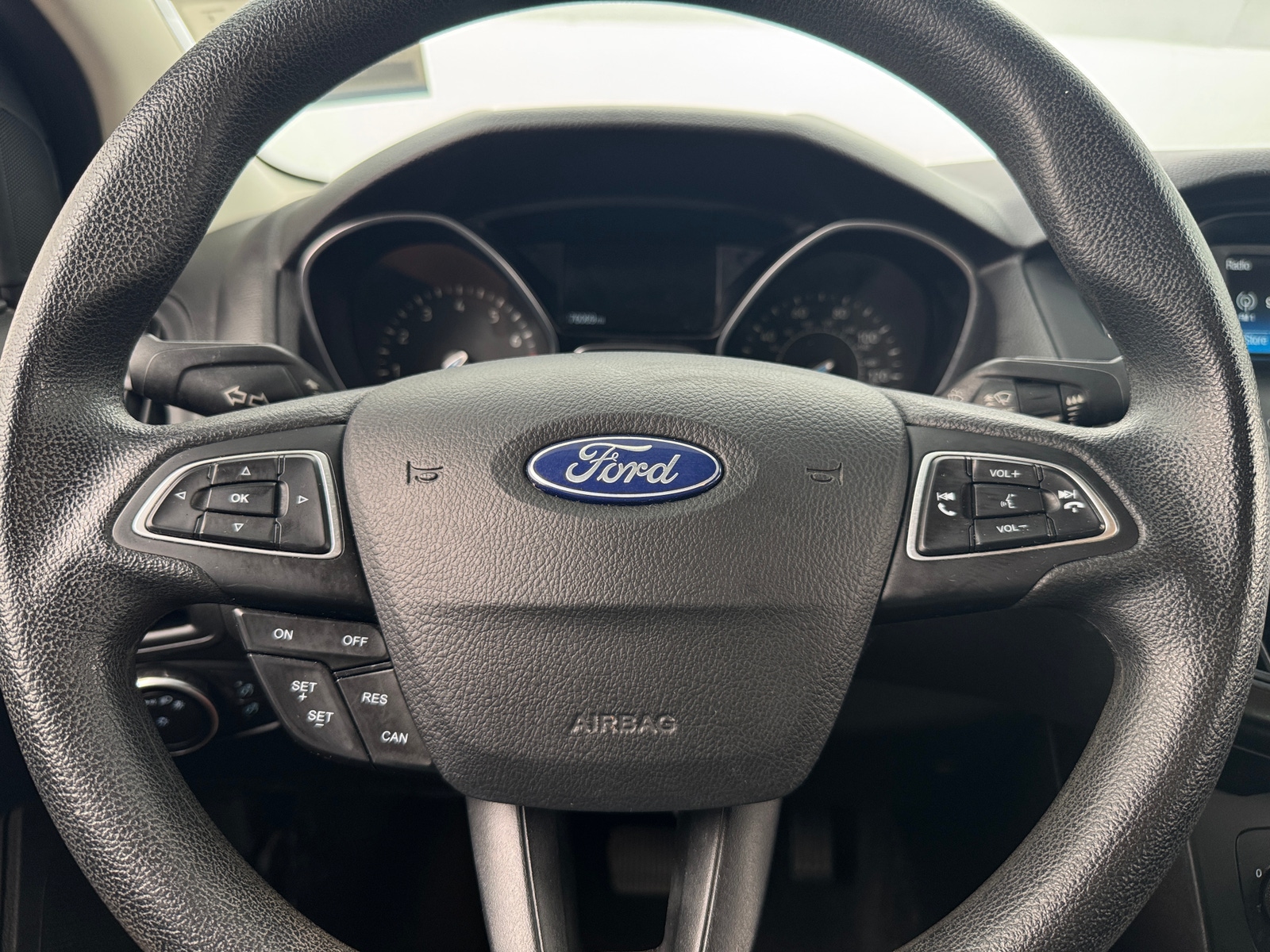 Thumbnail: 2017 Ford Focus - 5