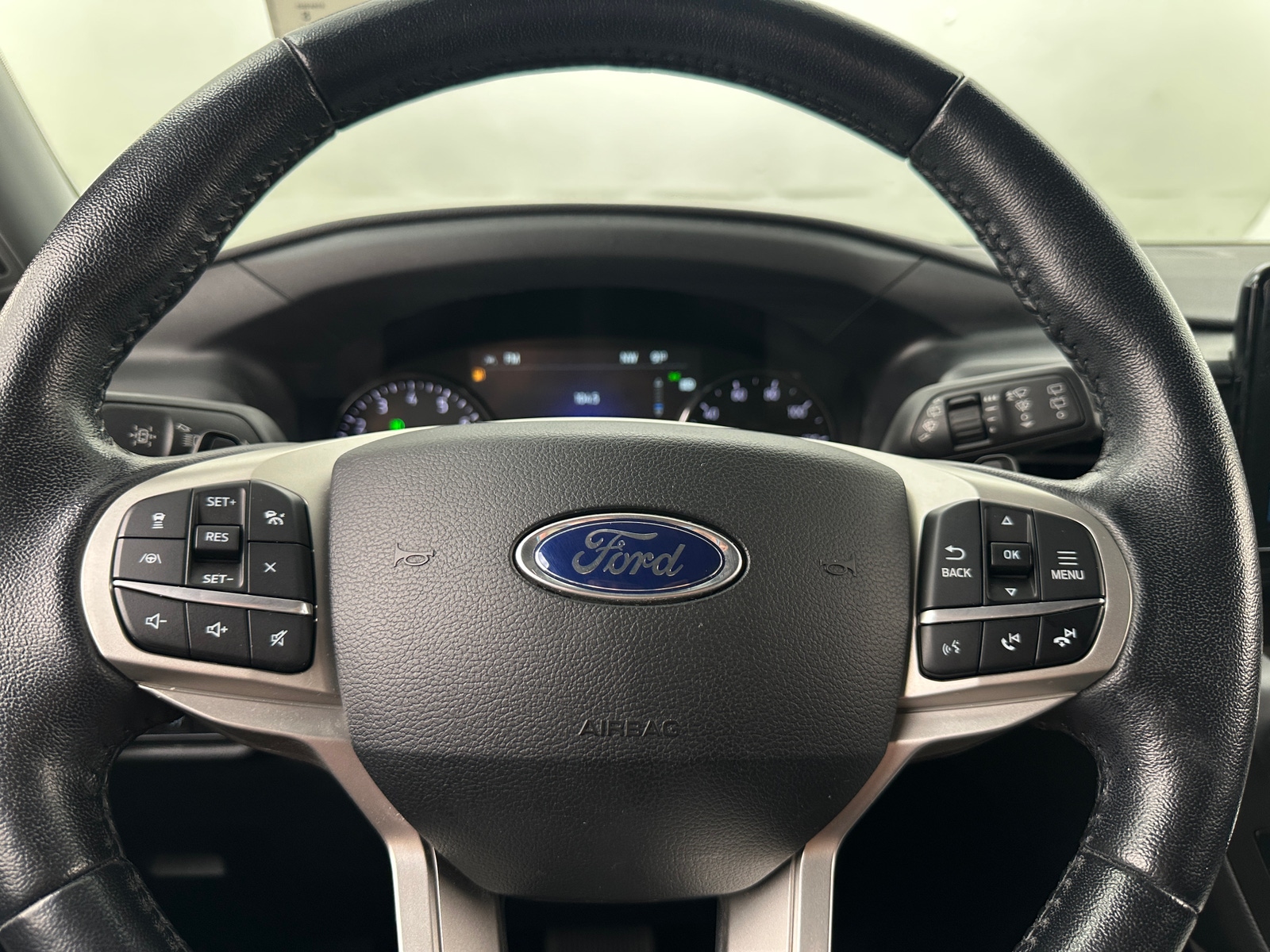 Thumbnail: 2020 Ford Explorer - 4