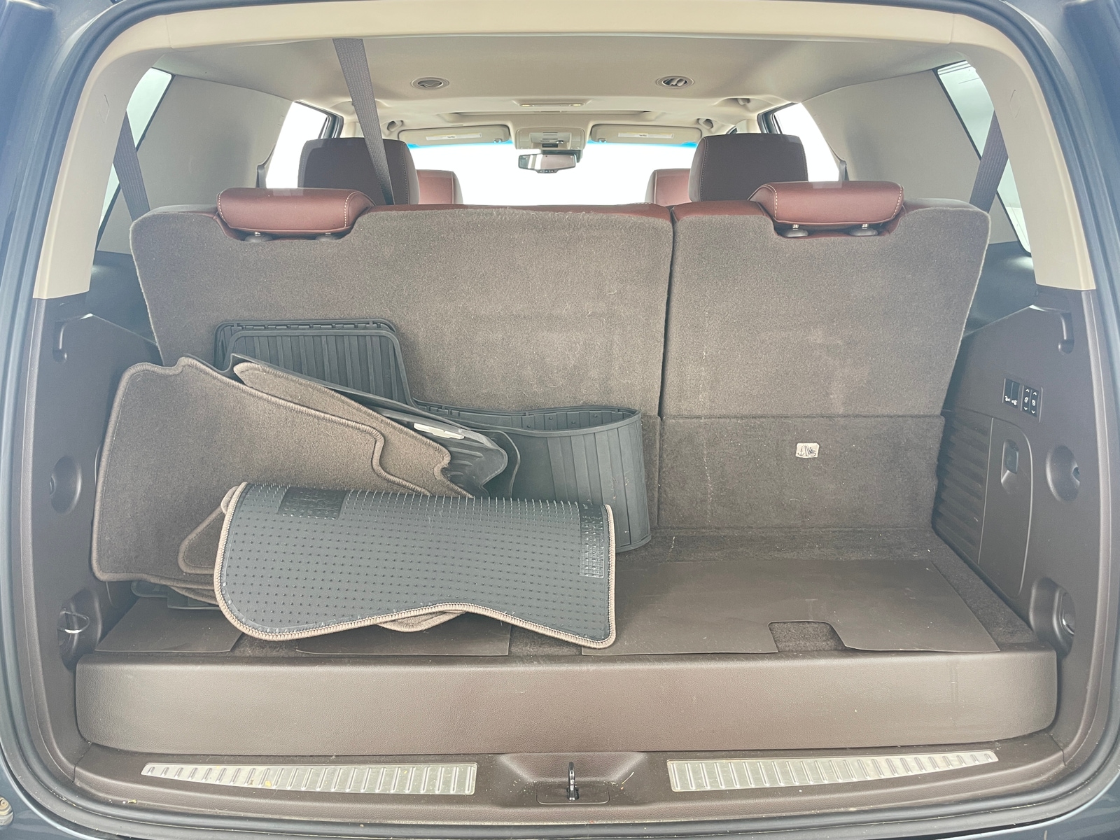 Thumbnail: 2019 Chevrolet Tahoe - 6