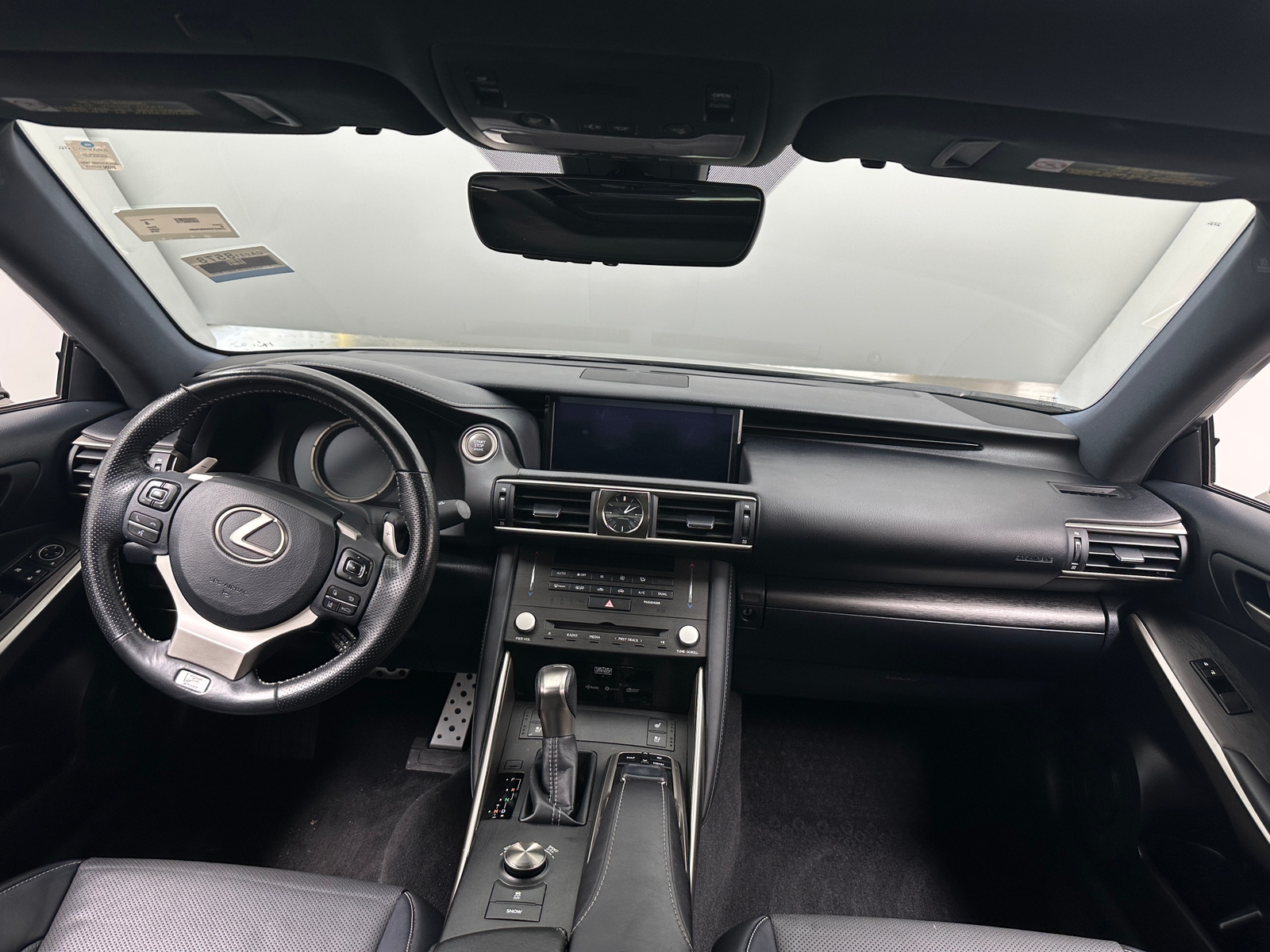 Thumbnail: 2019 Lexus IS - 3