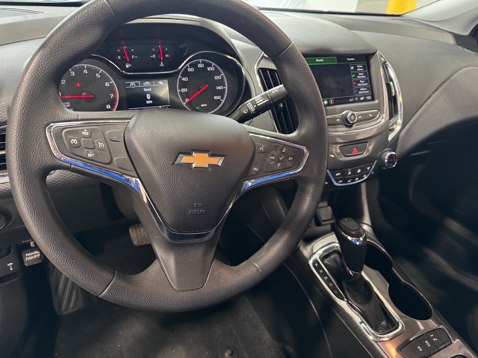 Thumbnail: 2019 Chevrolet Cruze - 3