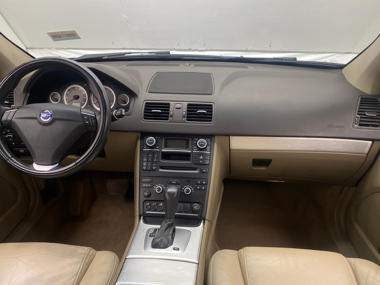 Thumbnail: 2013 Volvo XC90 - 2