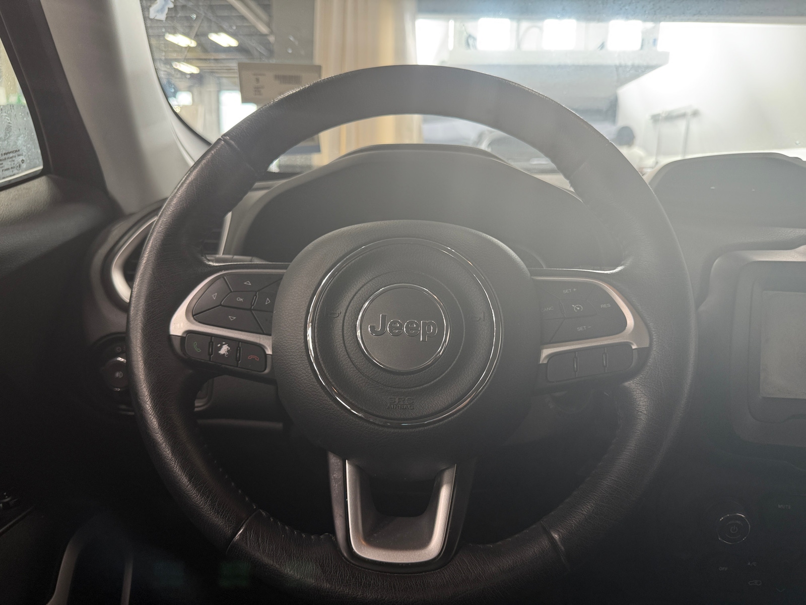 Thumbnail: 2019 Jeep Renegade - 5