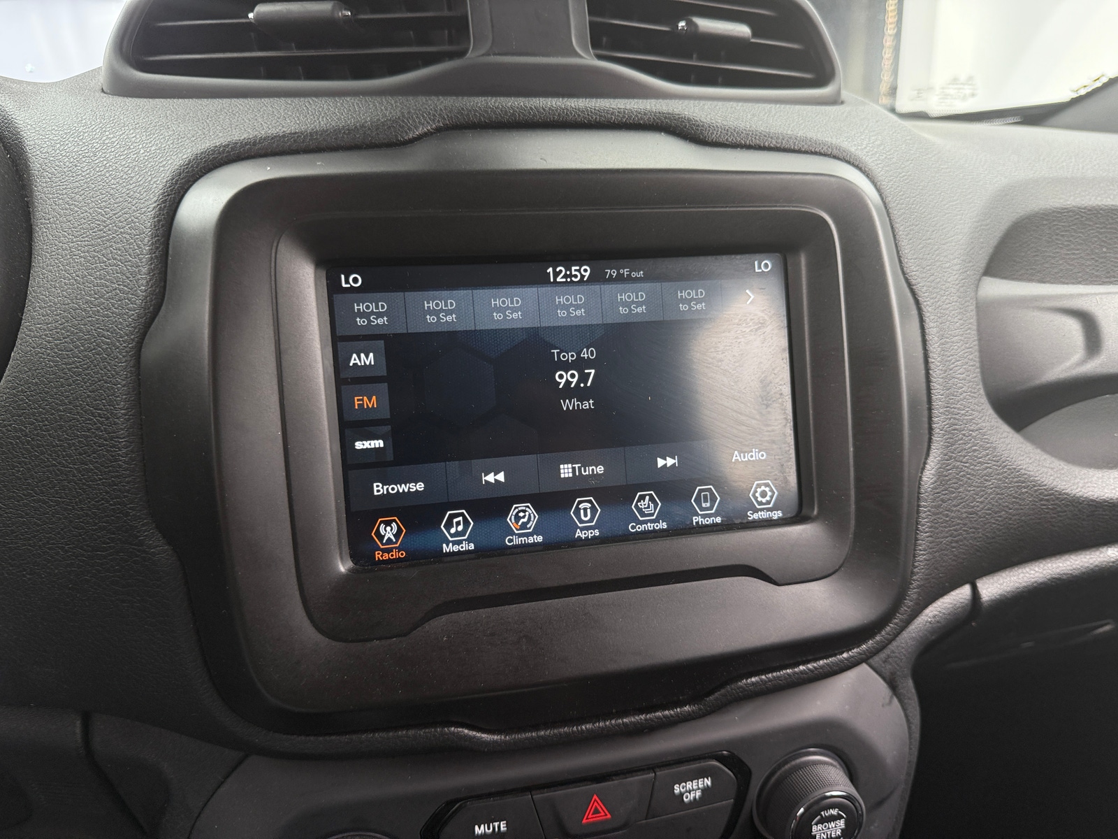 Thumbnail: 2019 Jeep Renegade - 4