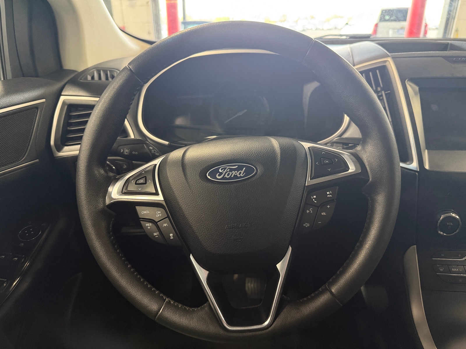 Thumbnail: 2020 Ford Edge - 4