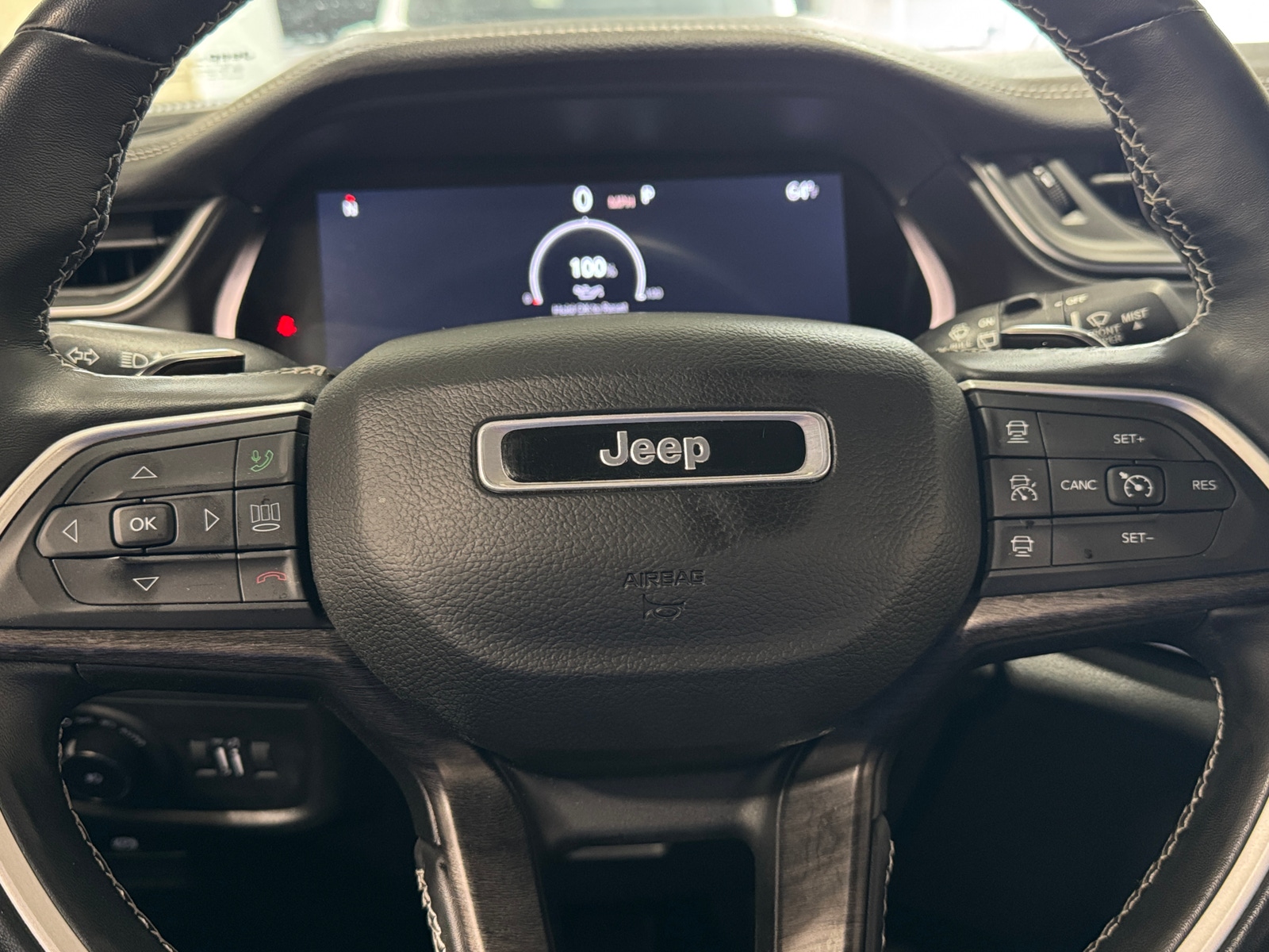 Thumbnail: 2022 Jeep Grand Cherokee - 4
