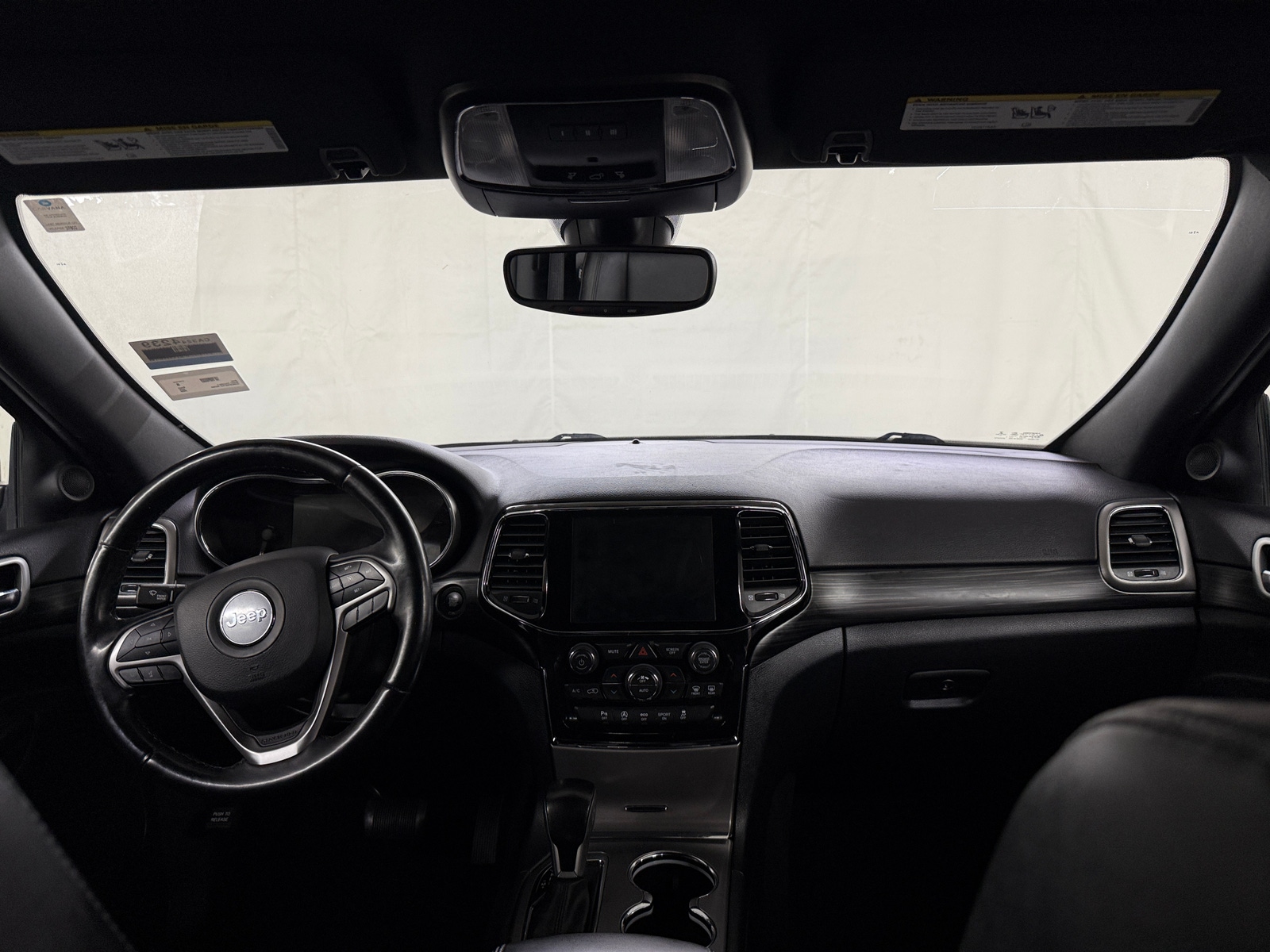 Thumbnail: 2020 Jeep Grand Cherokee - 3