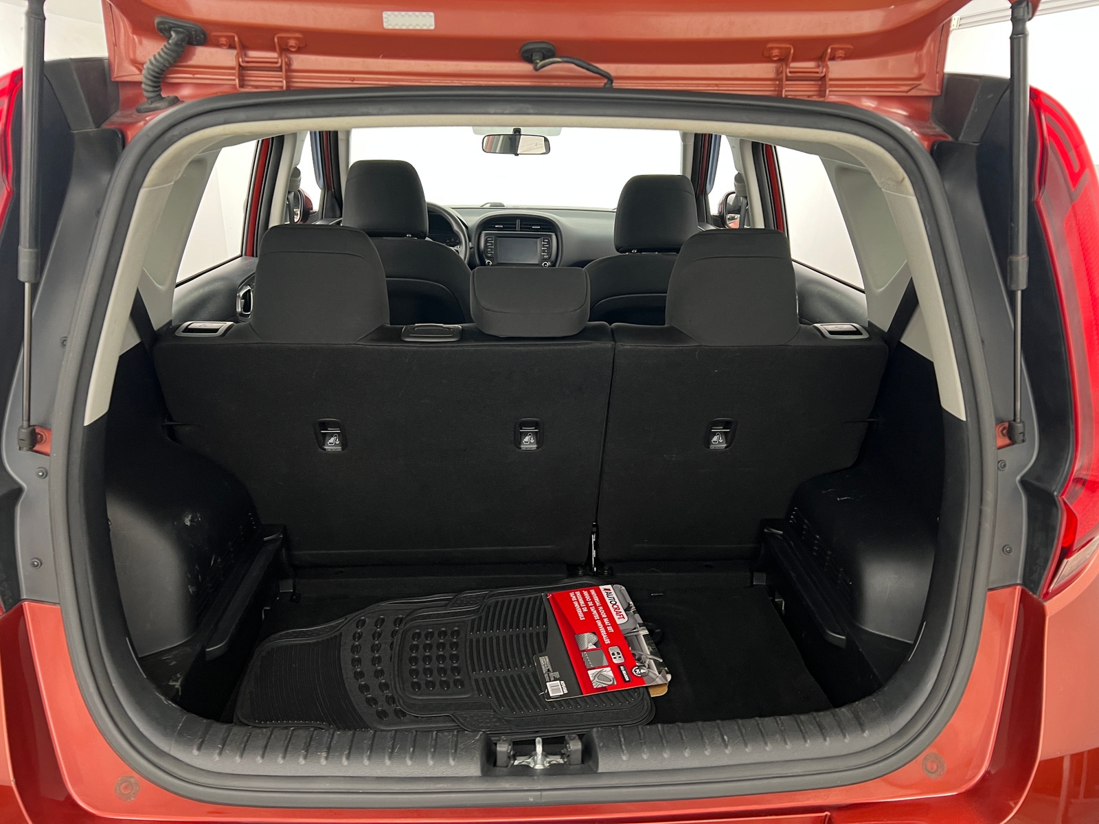 Thumbnail: 2020 Kia Soul - 7