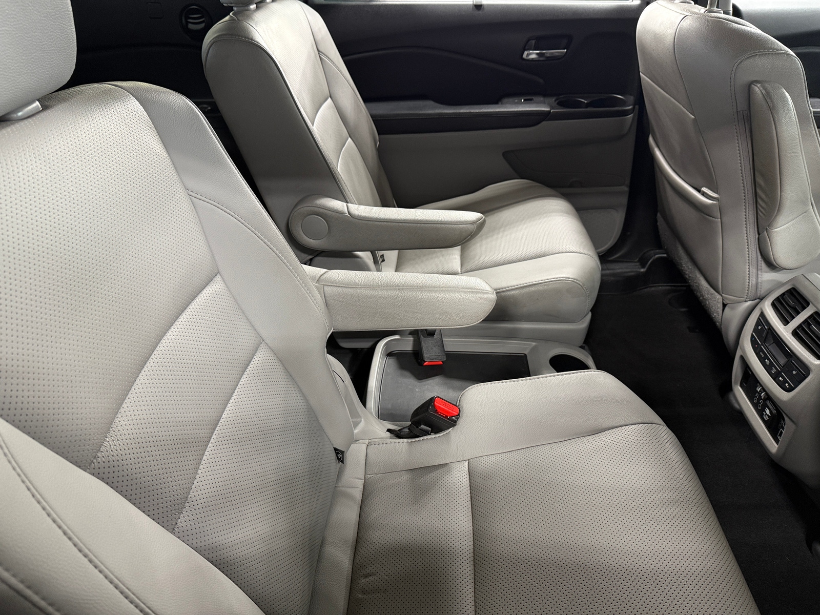Thumbnail: 2019 Honda Pilot - 5