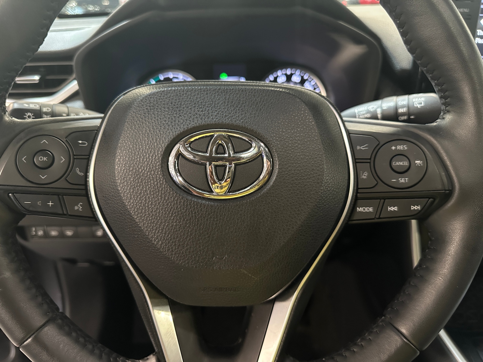 Thumbnail: 2022 Toyota RAV4 - 4