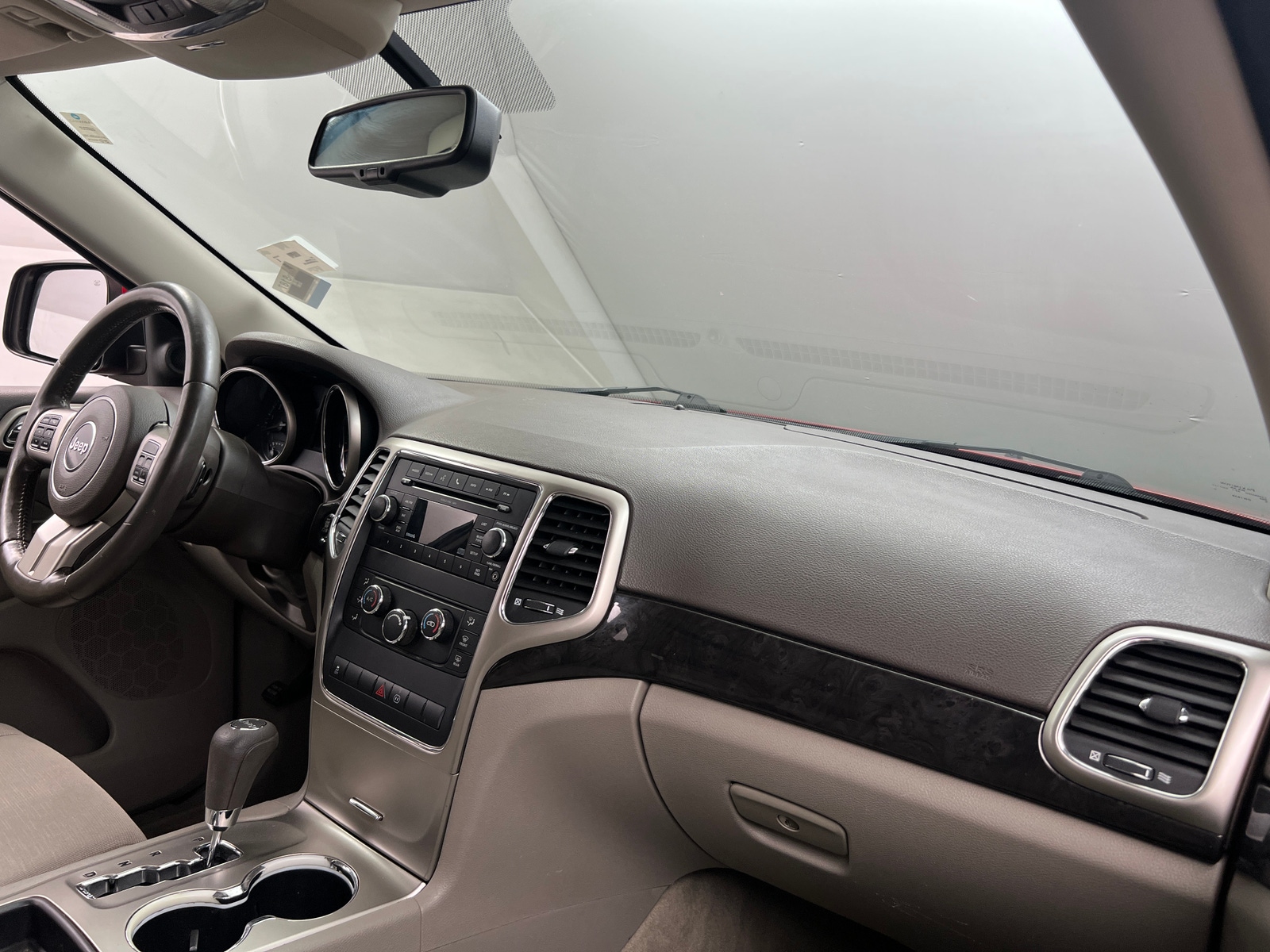 Thumbnail: 2011 Jeep Grand Cherokee - 3