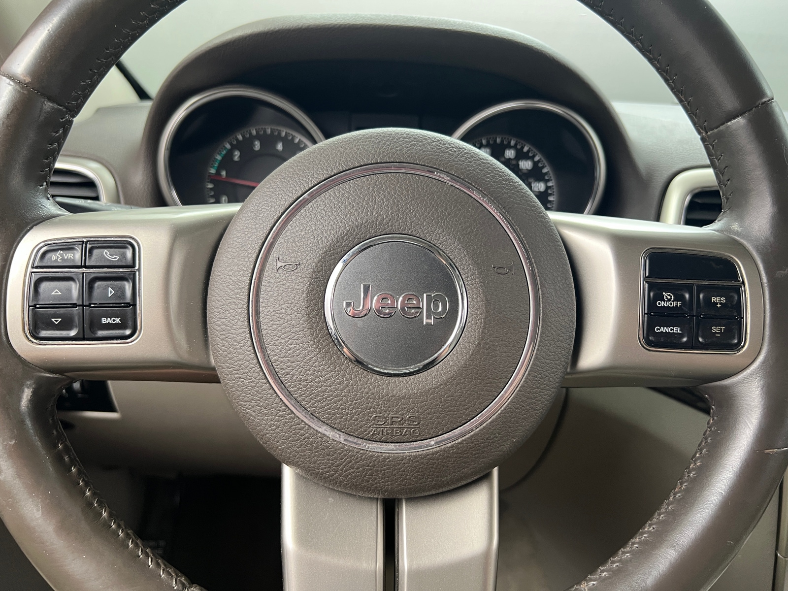 Thumbnail: 2011 Jeep Grand Cherokee - 5