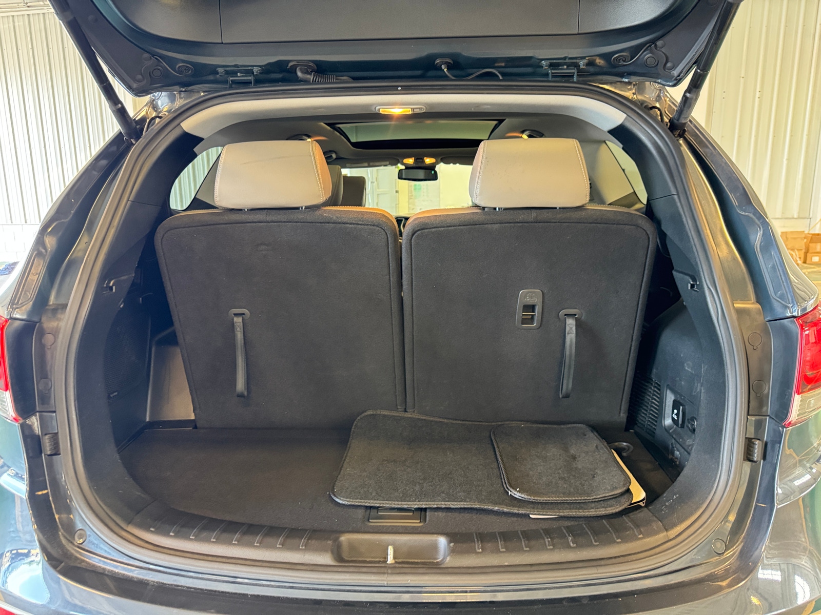 Thumbnail: 2019 Hyundai Santa Fe - 6