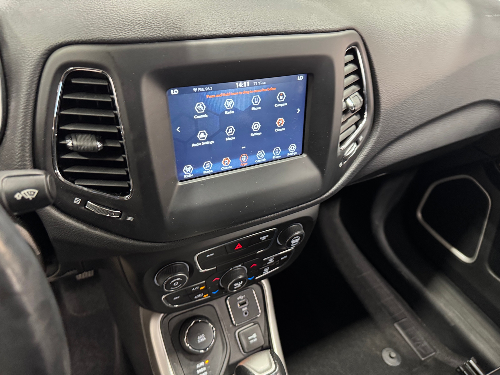 Thumbnail: 2019 Jeep Compass - 4