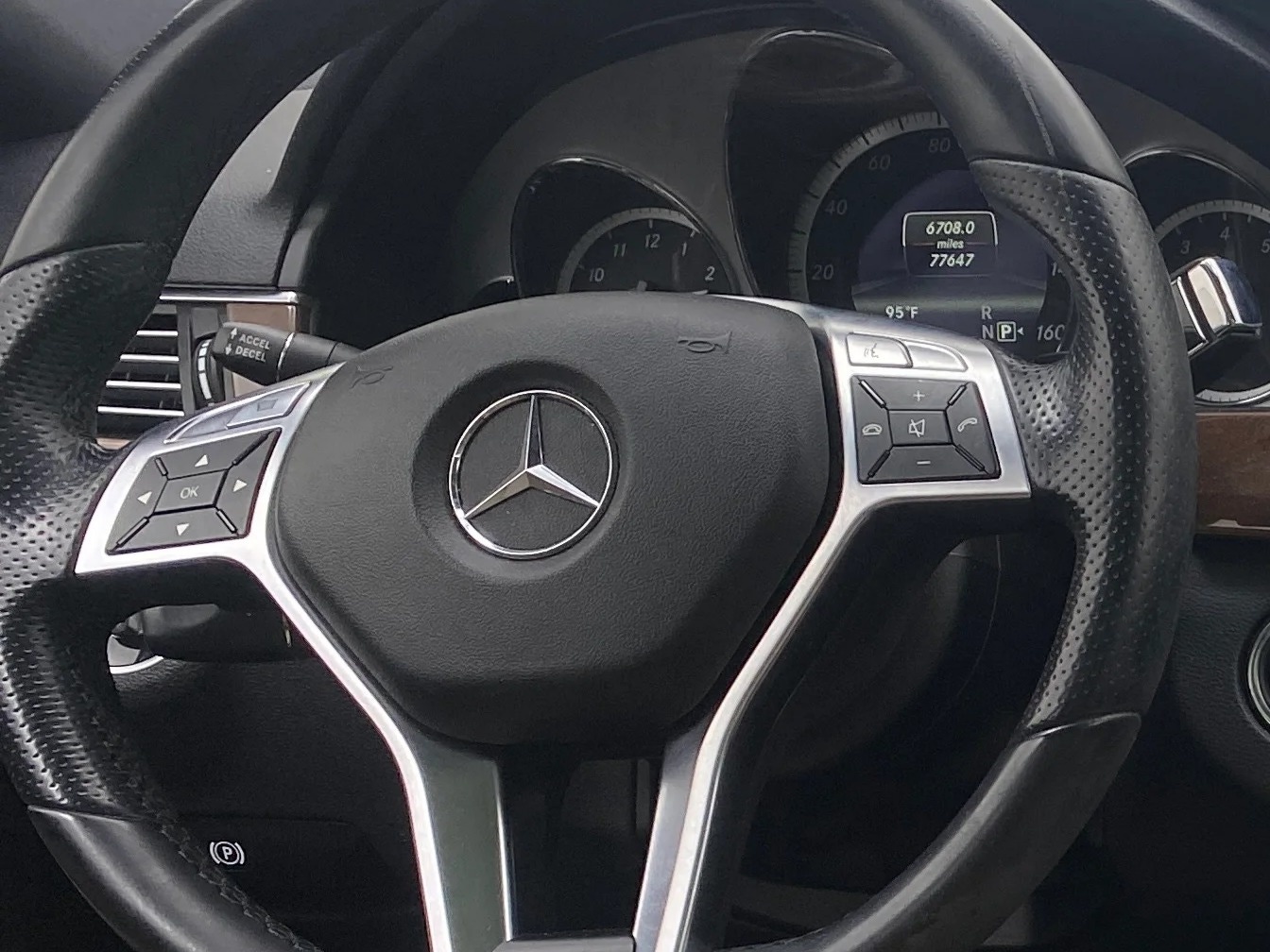 Thumbnail: 2013 Mercedes-Benz E-Class - 4