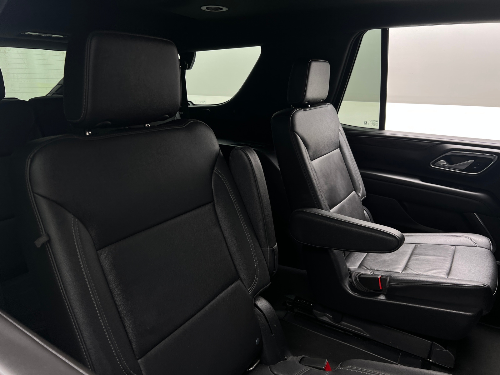 Thumbnail: 2022 Chevrolet Tahoe - 5