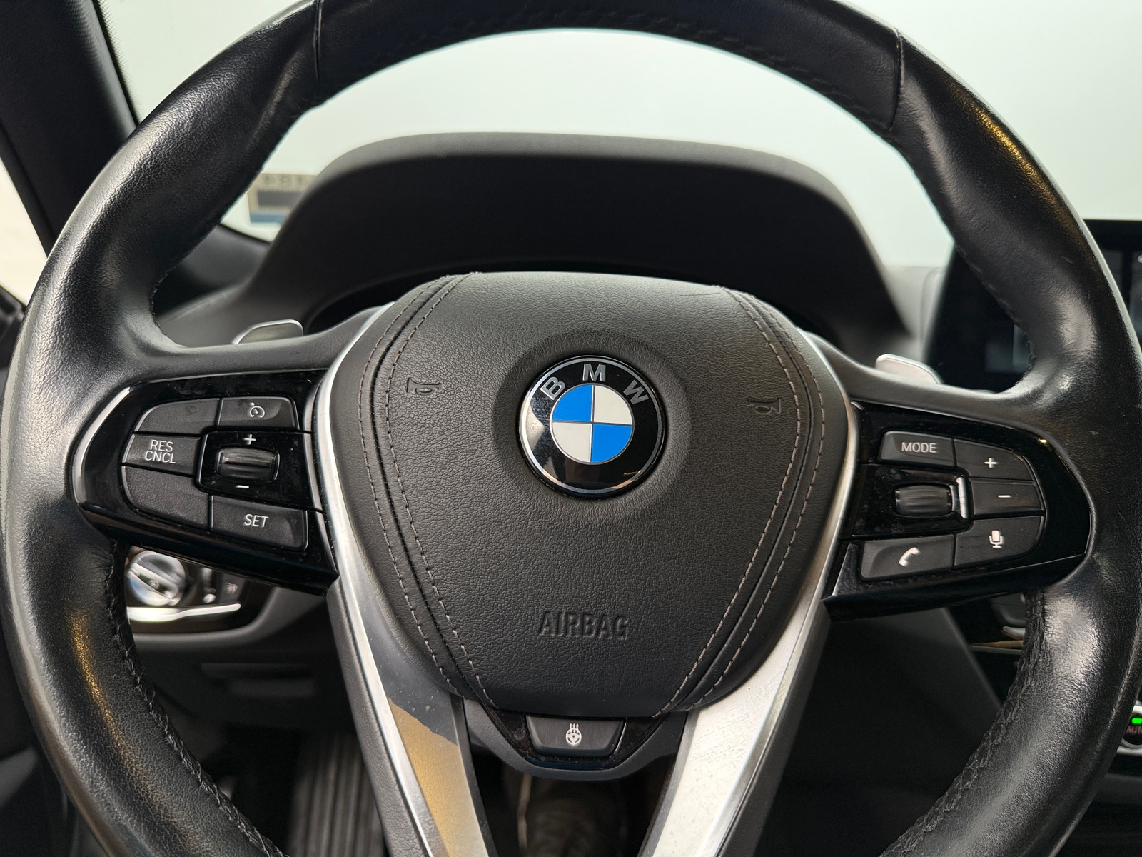 Thumbnail: 2018 BMW 5 Series - 4