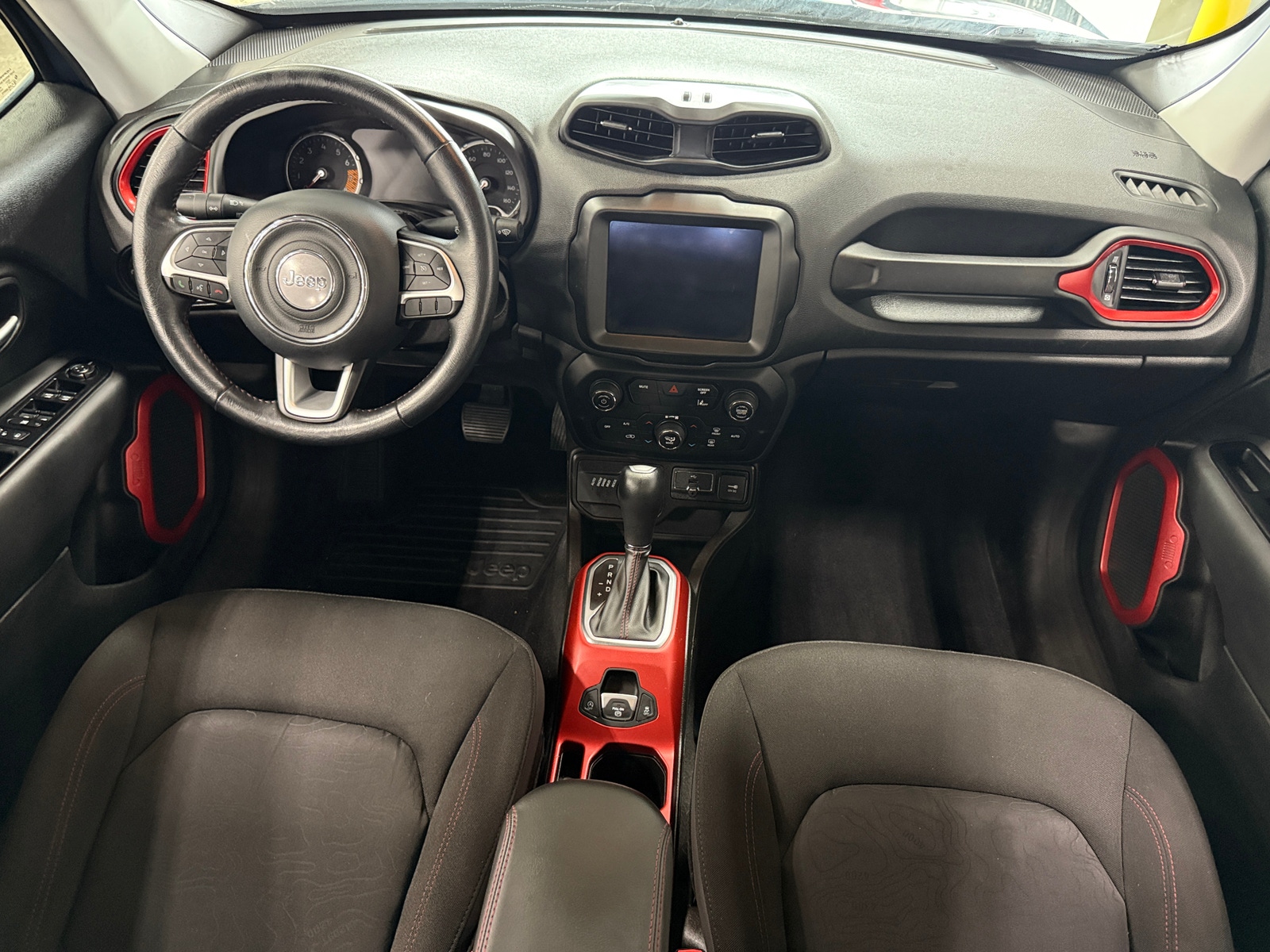 Thumbnail: 2021 Jeep Renegade - 3