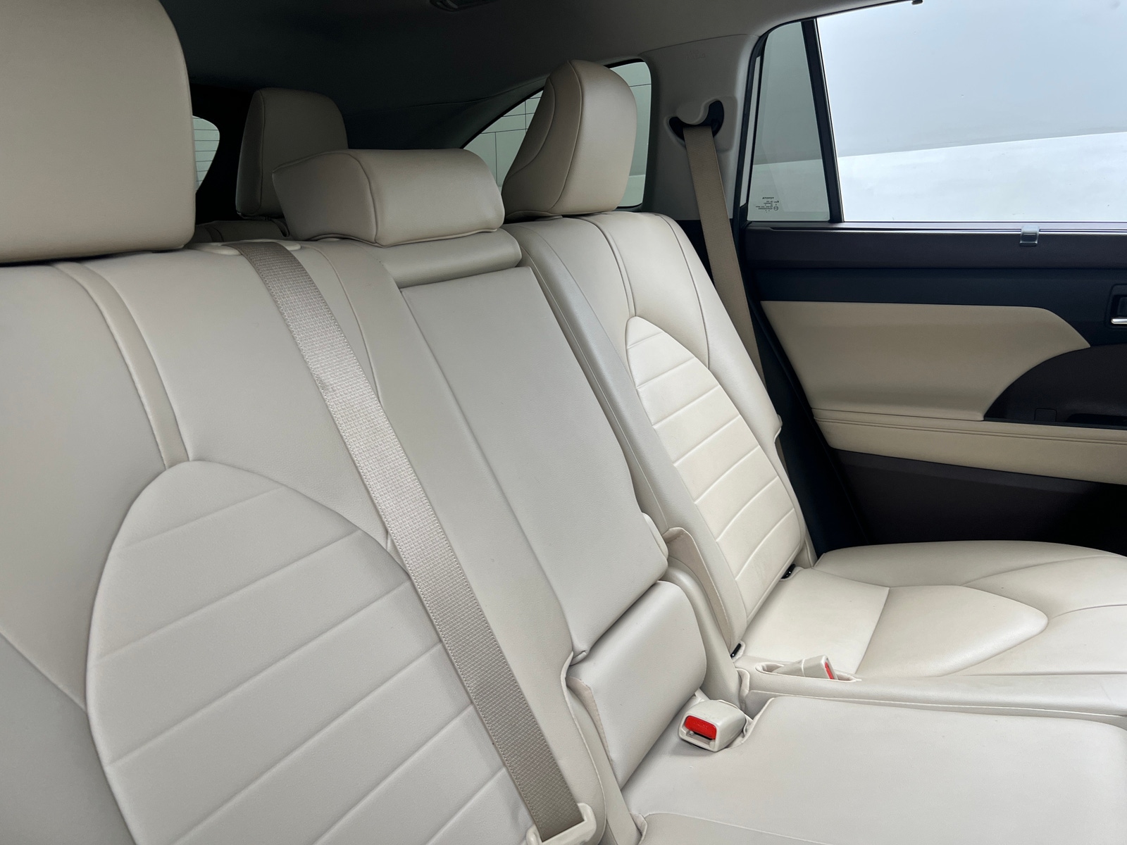 Thumbnail: 2020 Toyota Highlander - 5