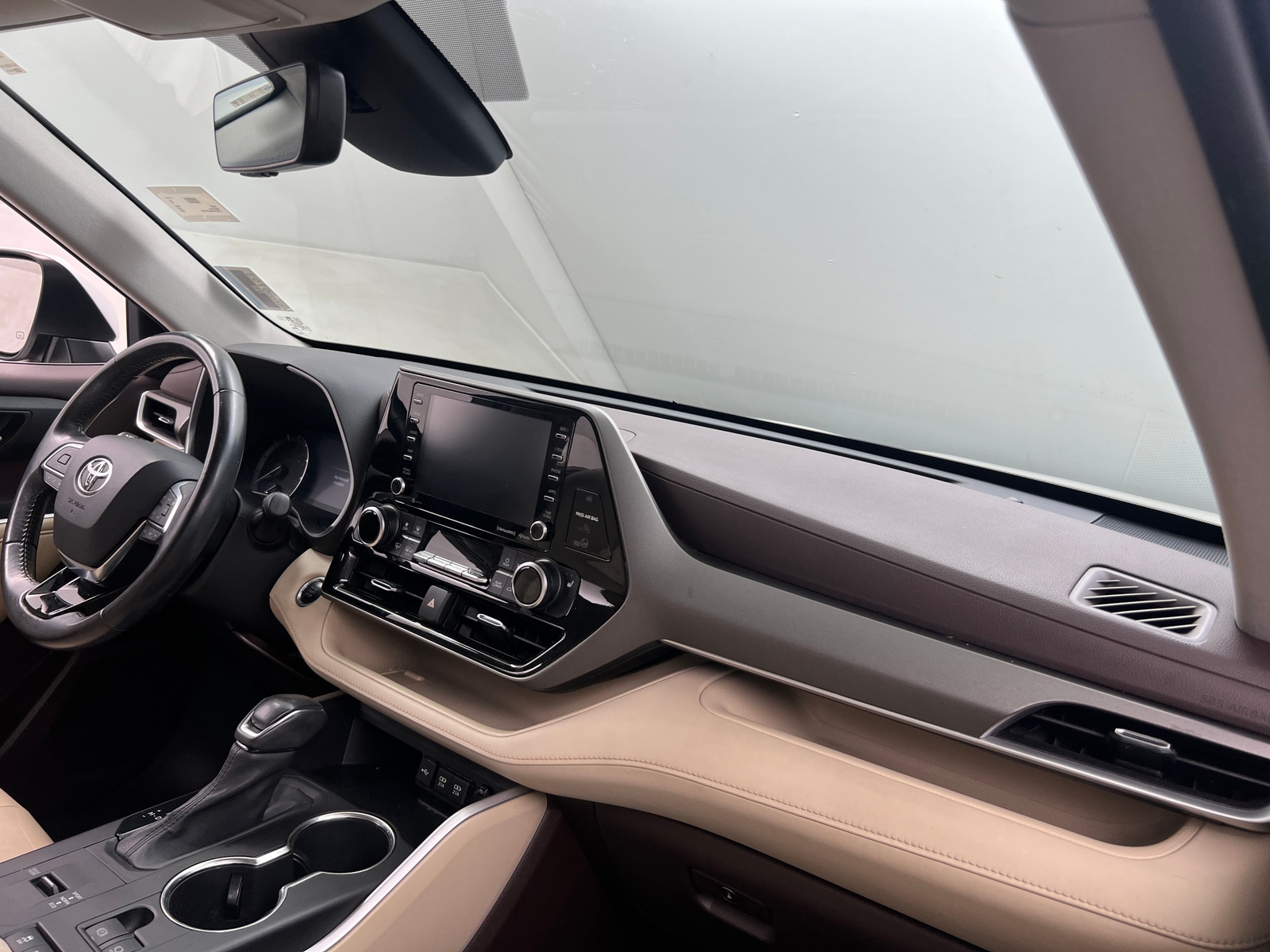 Thumbnail: 2020 Toyota Highlander - 2