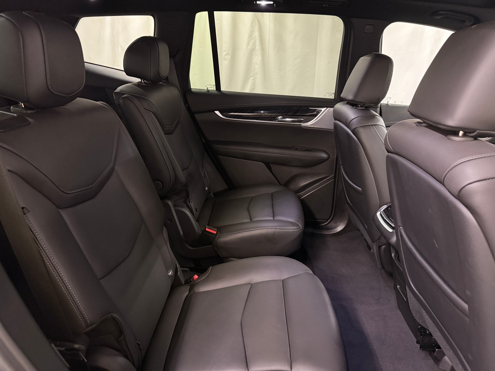 Thumbnail: 2025 Cadillac XT6 - 5