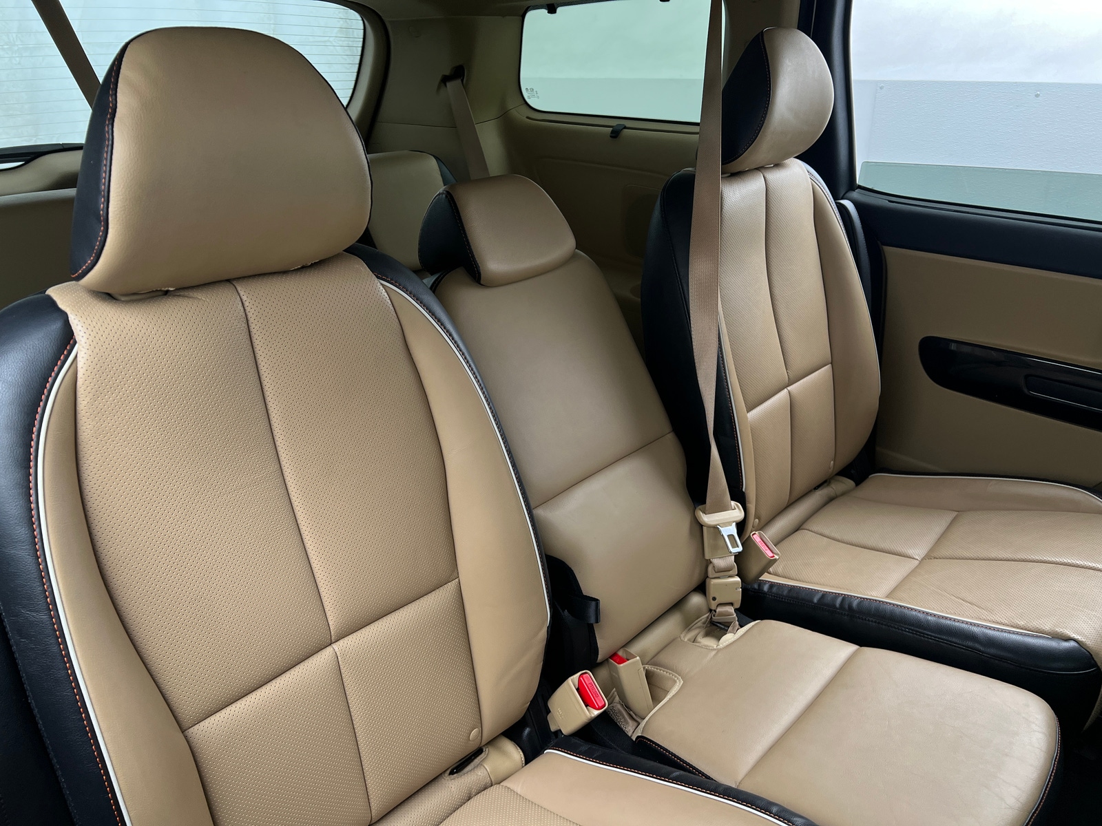 Thumbnail: 2017 Kia Sedona - 5